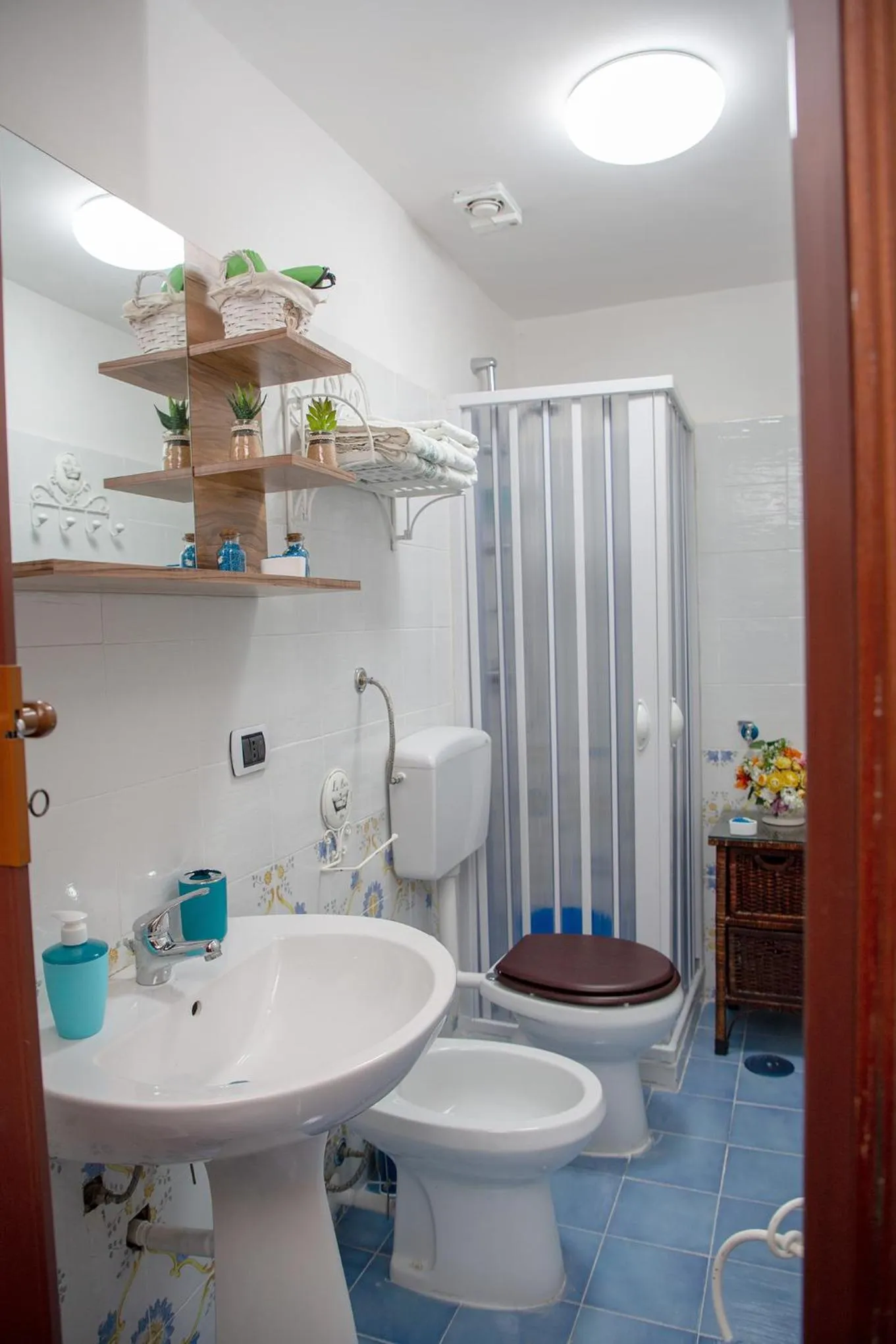 Toilet in B&B Ruffo Nel cuore di Napoli