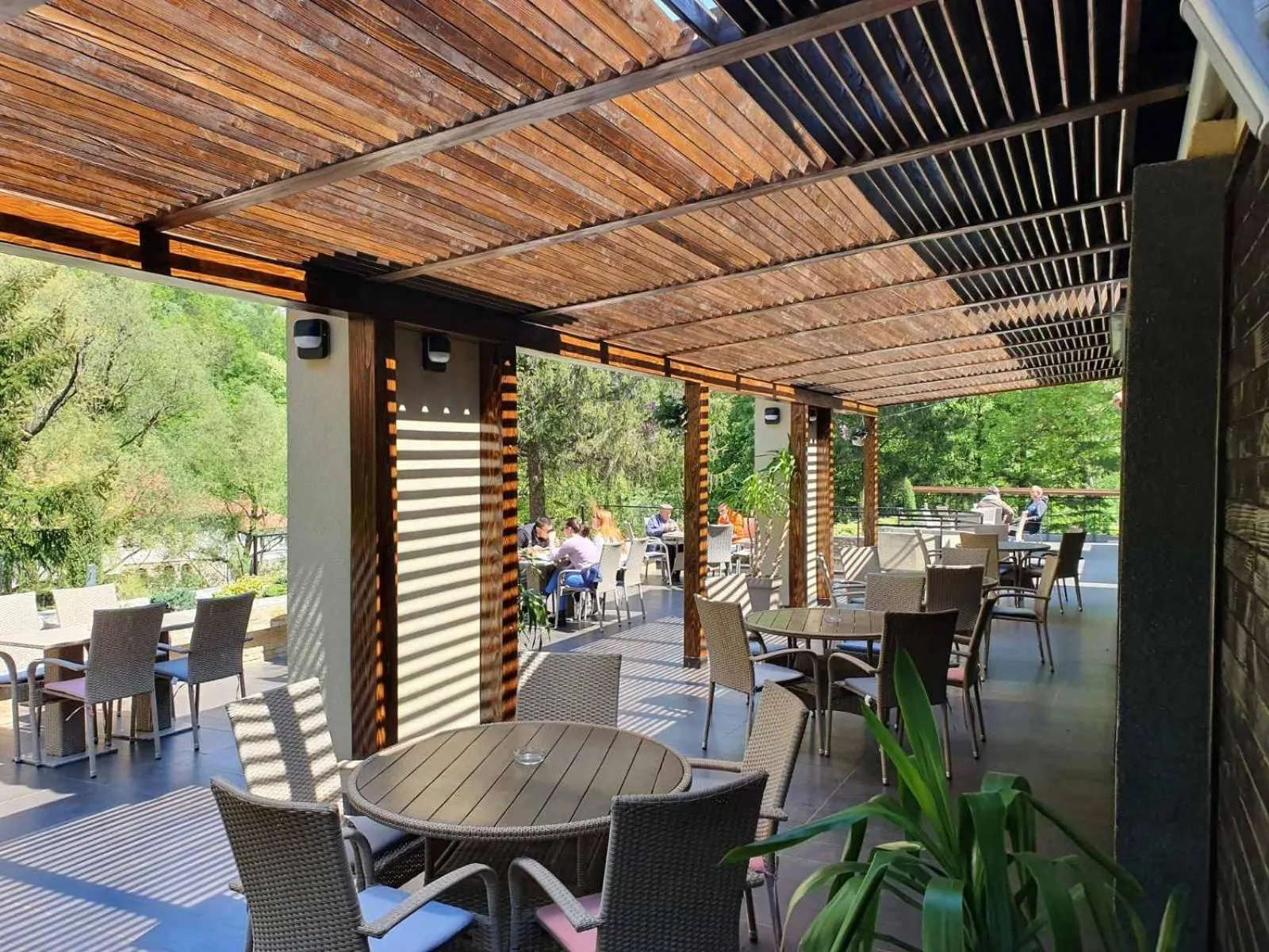 Restaurant/places to eat in Restoran sa prenoćištem Gornjak