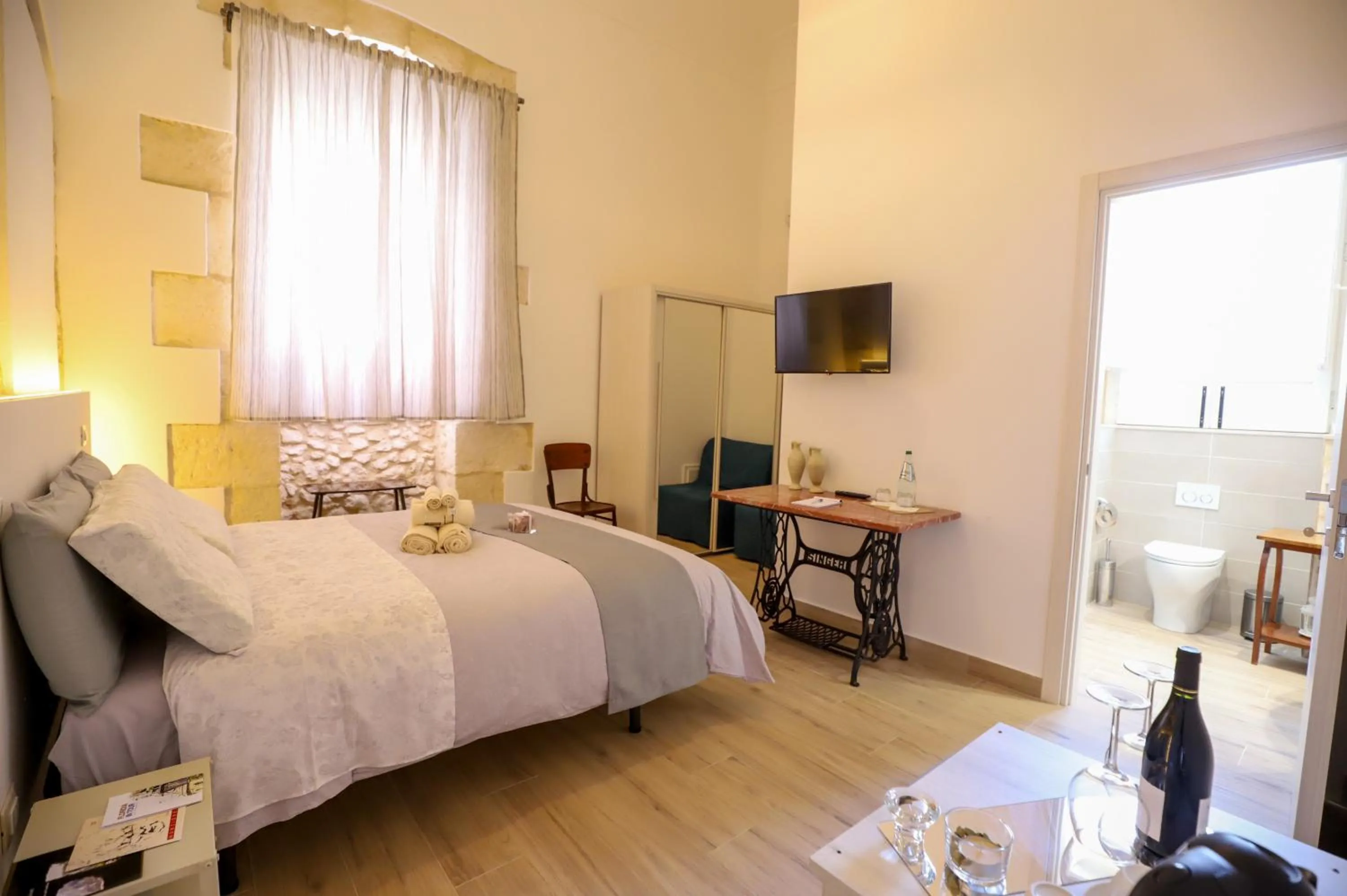 Bedroom, Bed in La Sicilia in un sogno