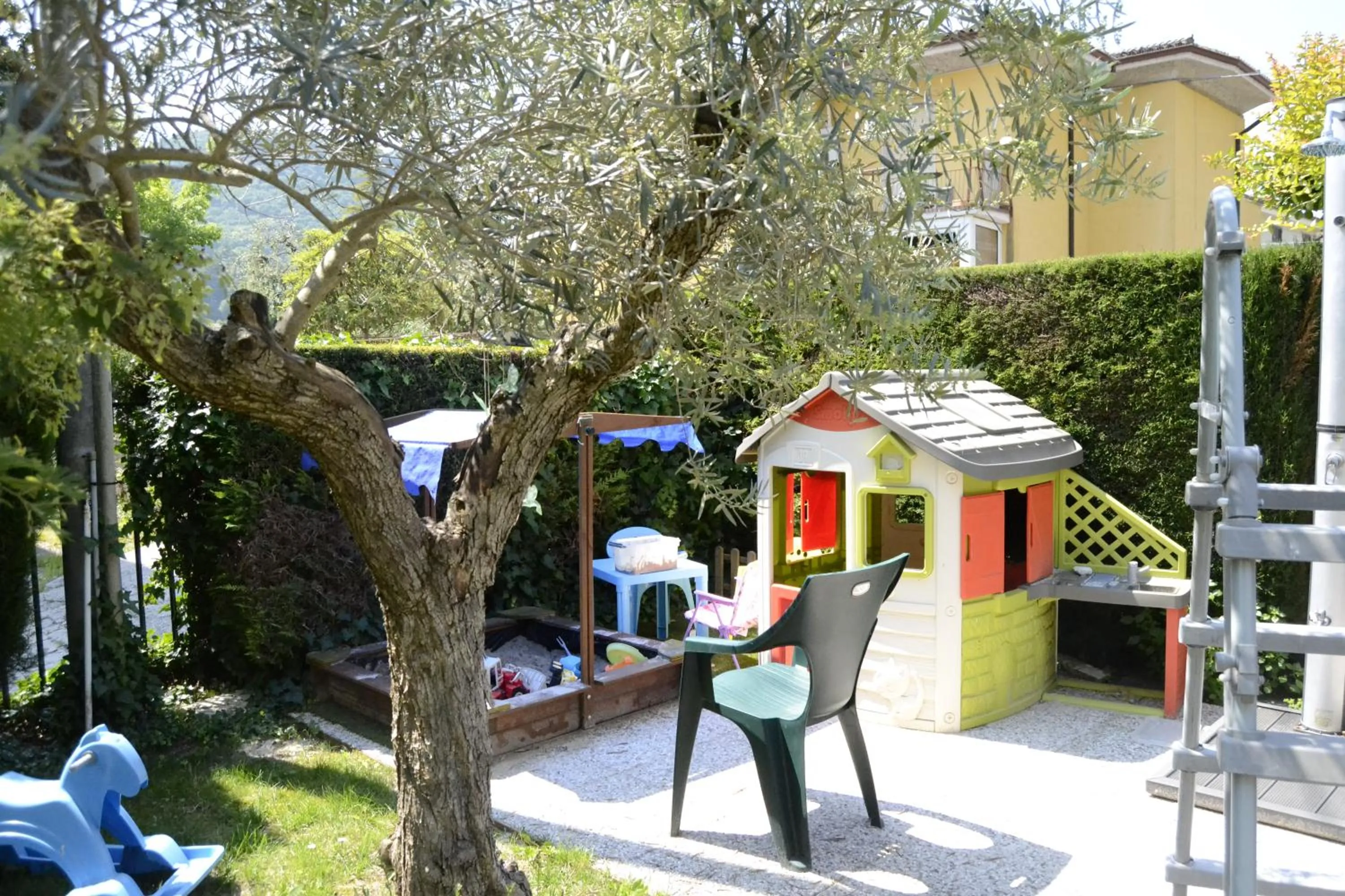 Children play ground in Il Sole e la Luna B&B in Garda