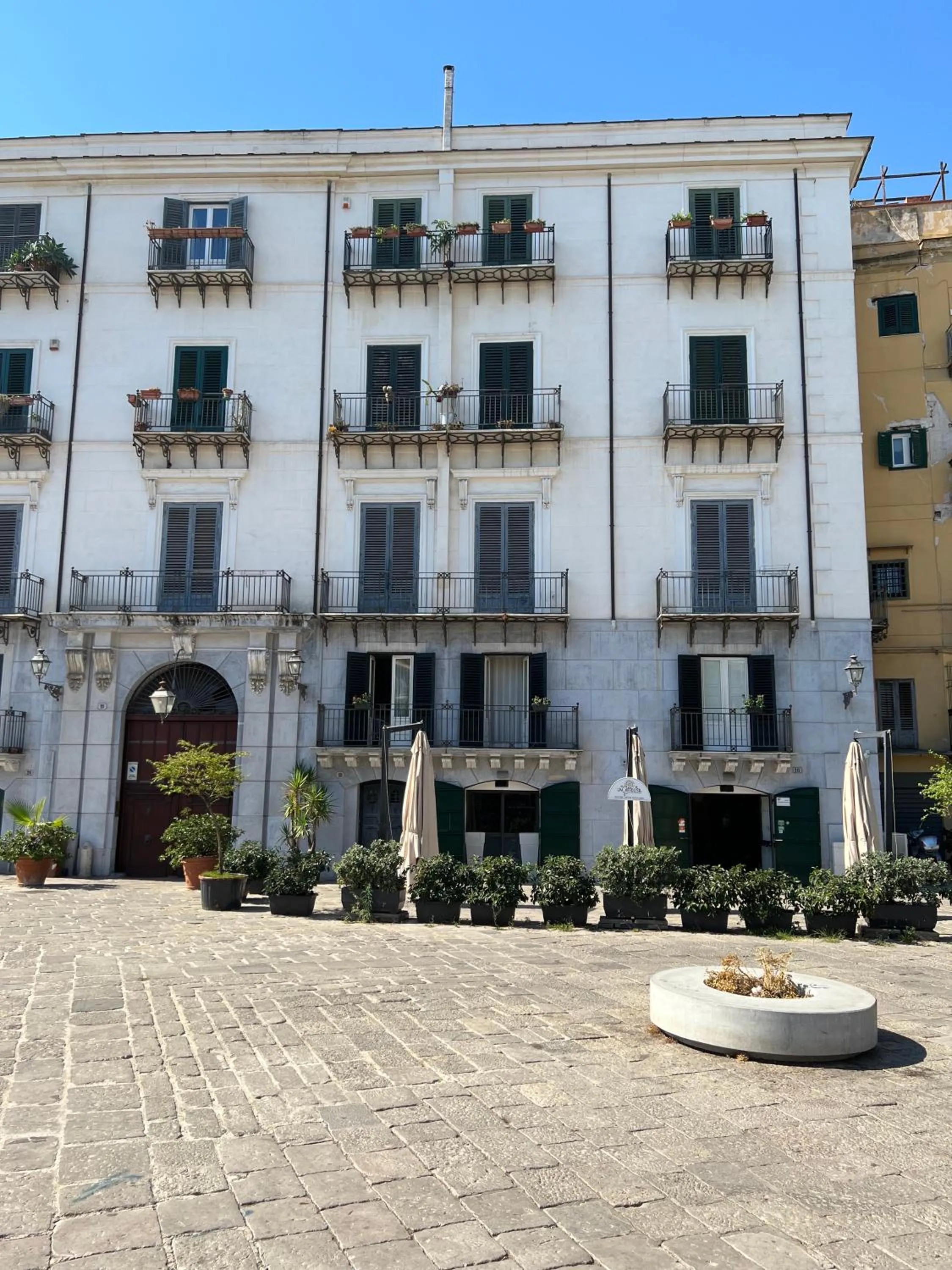 Property building in Kalamarina Rooms