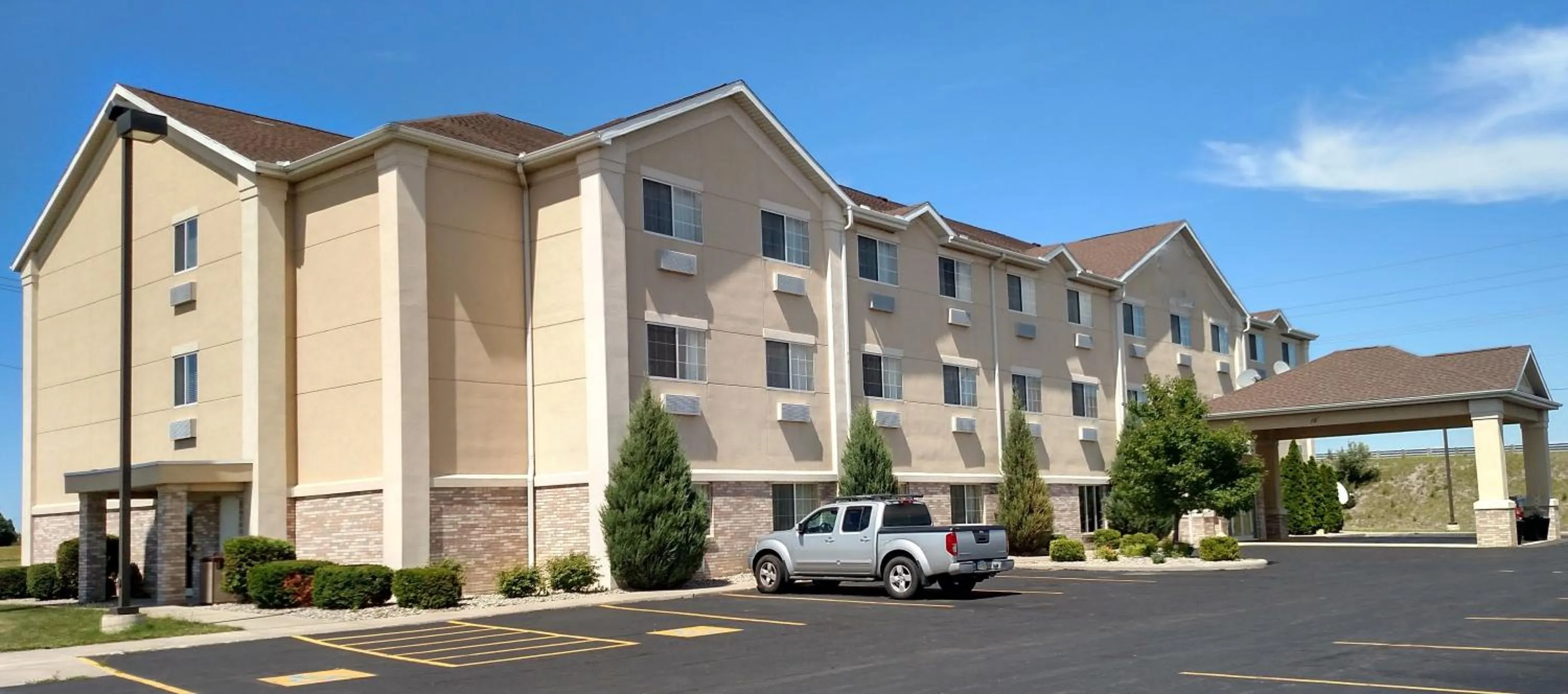 Property building in Holiday Inn Express - Toledo West - Napoleon by IHG