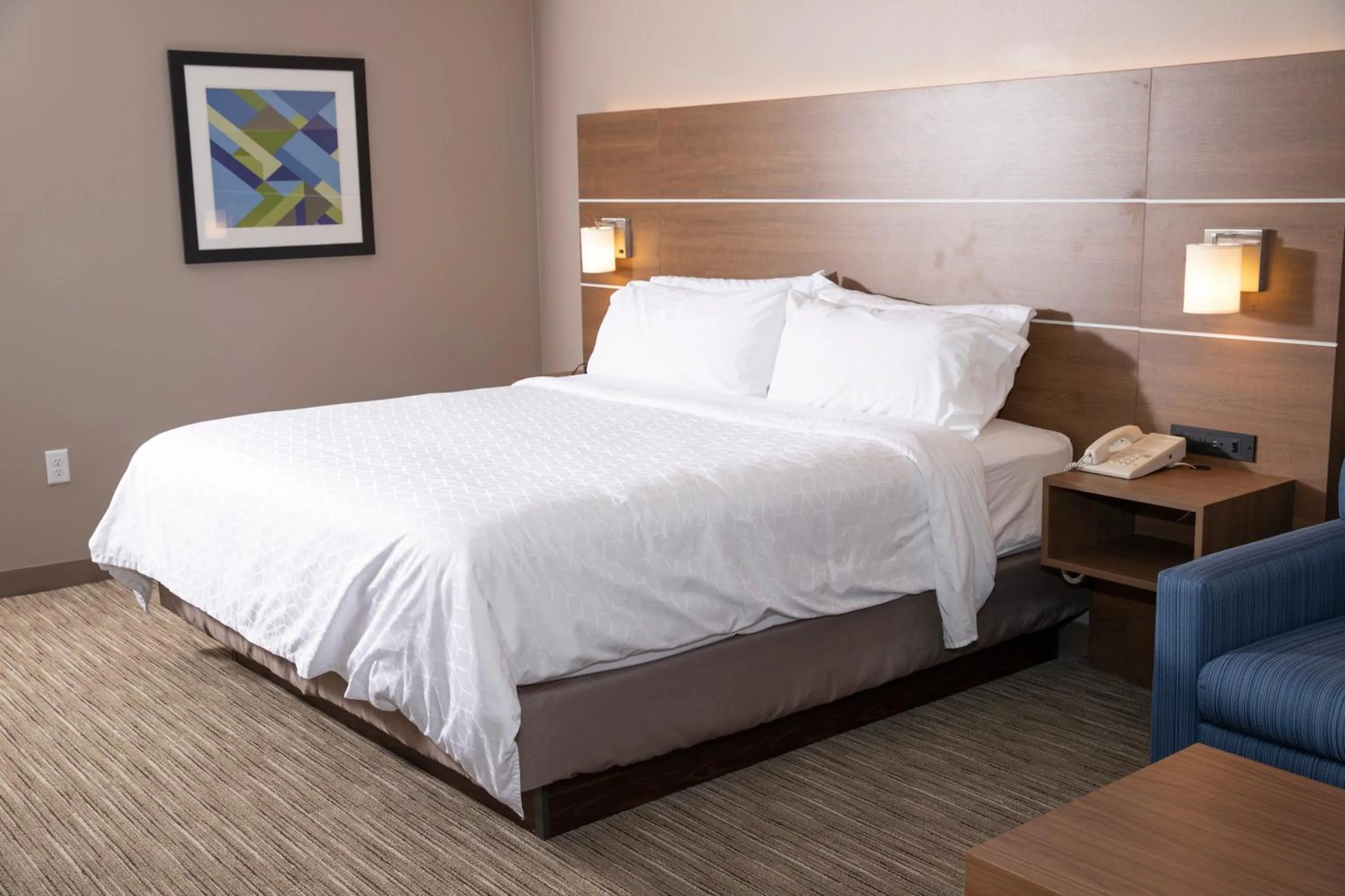 Bed in Holiday Inn Express - Toledo West - Napoleon by IHG