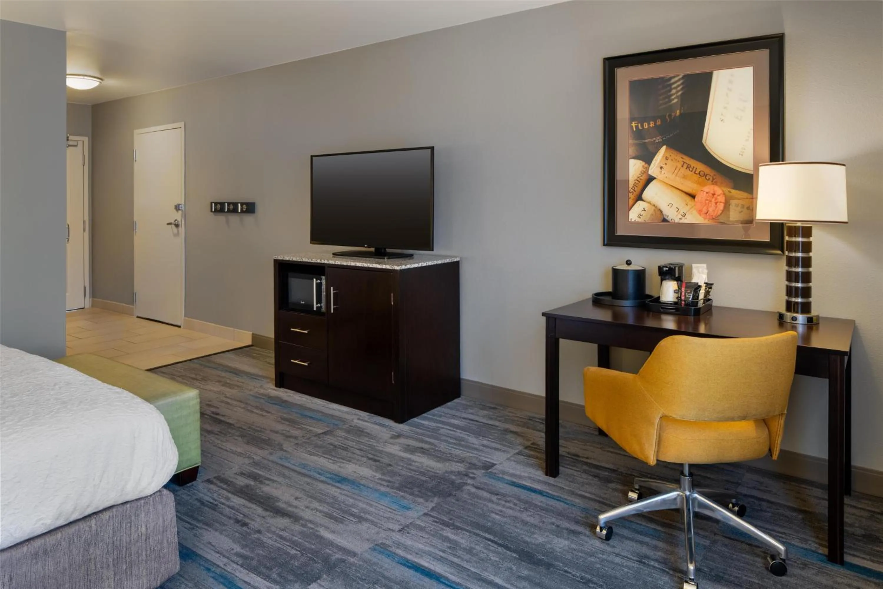 Bedroom, Bed in Hampton Inn Seneca Falls