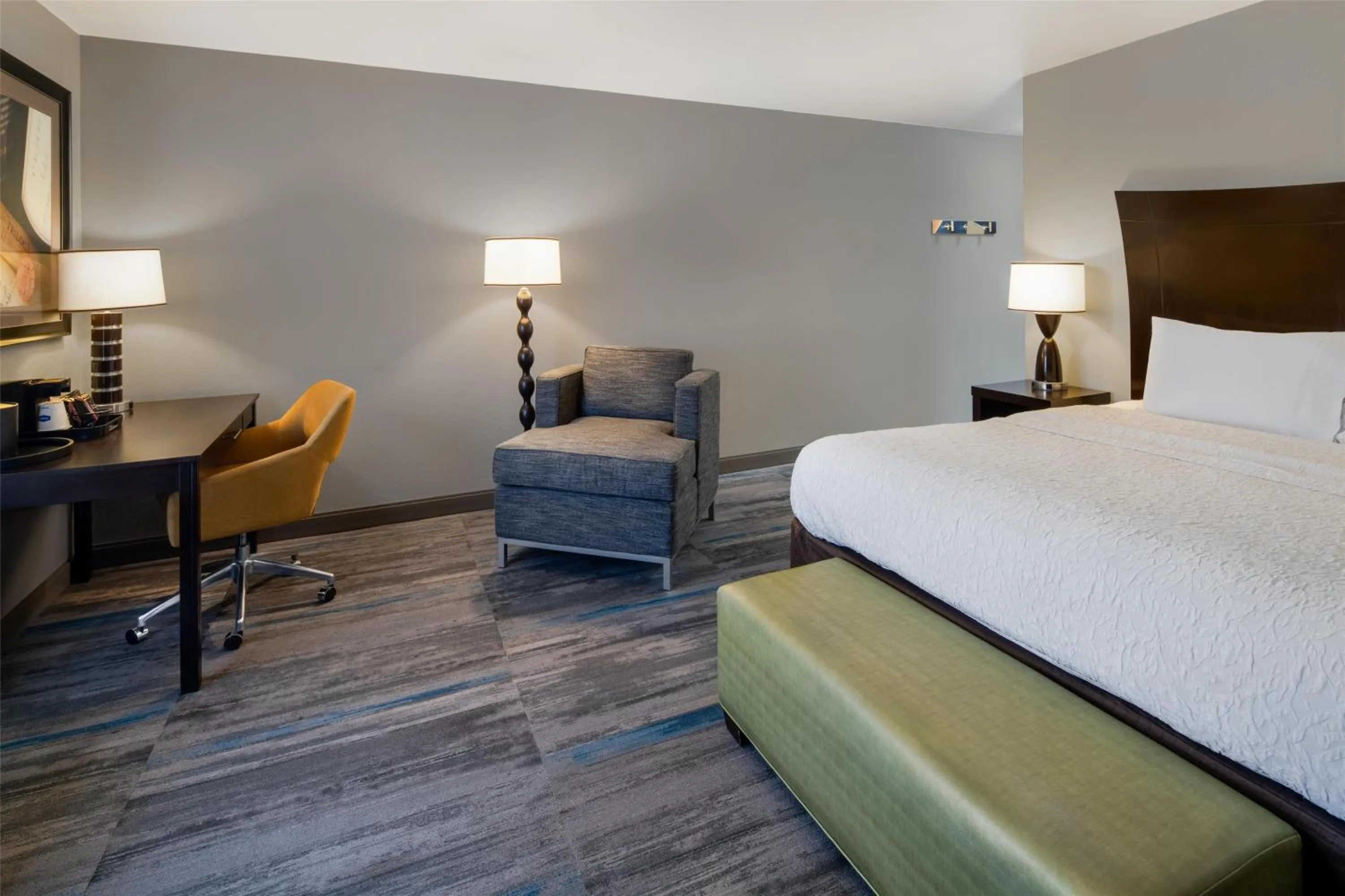 Bed in Hampton Inn Seneca Falls