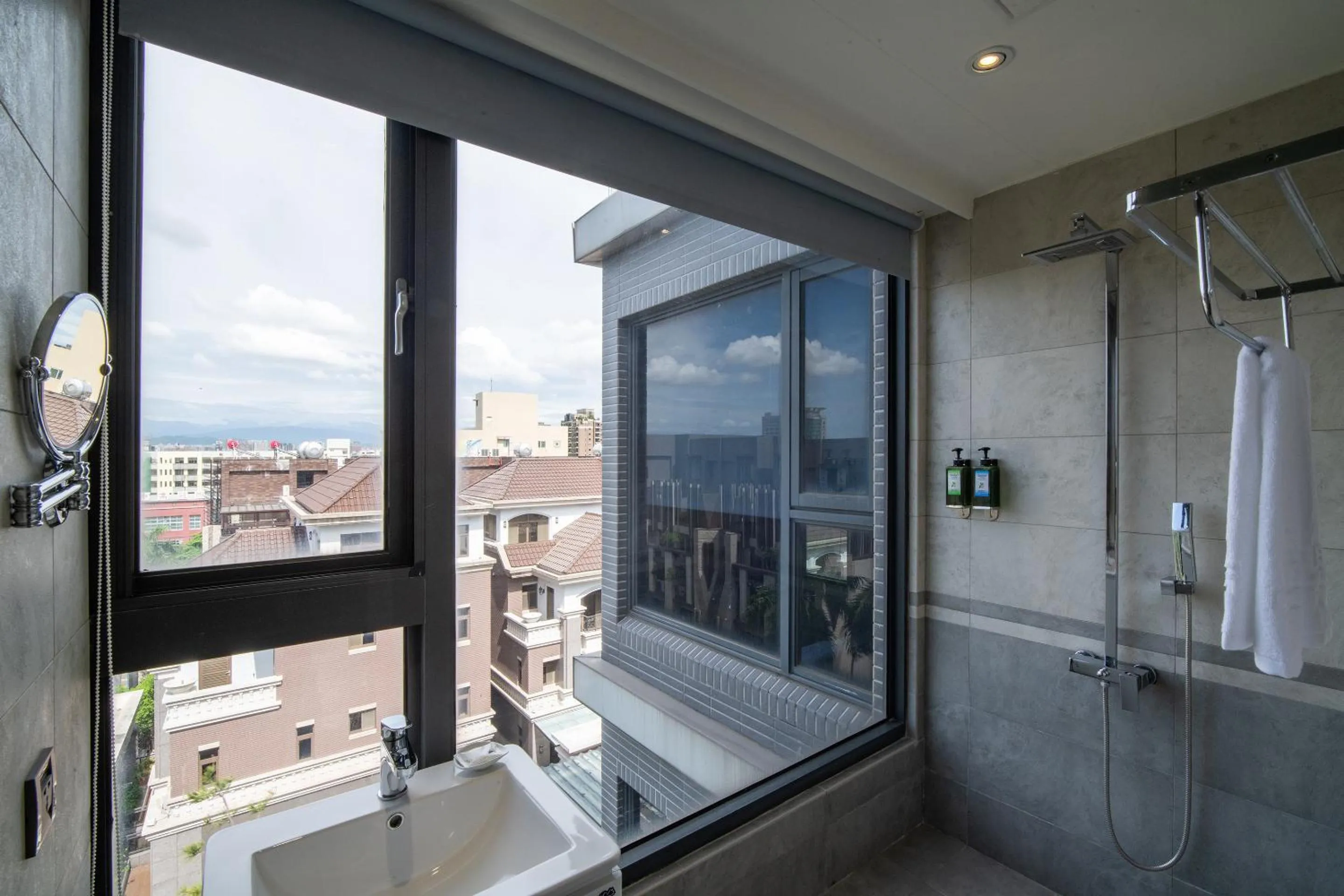 Bathroom in Fengjia Hotel Bell