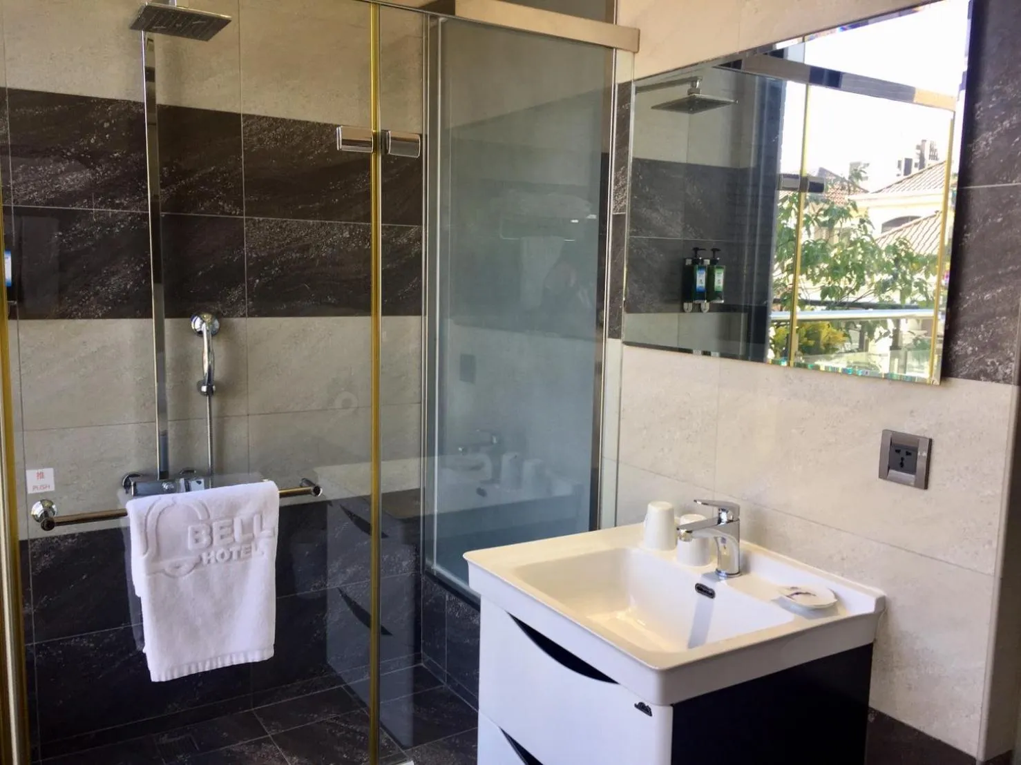 Bathroom in Fengjia Hotel Bell