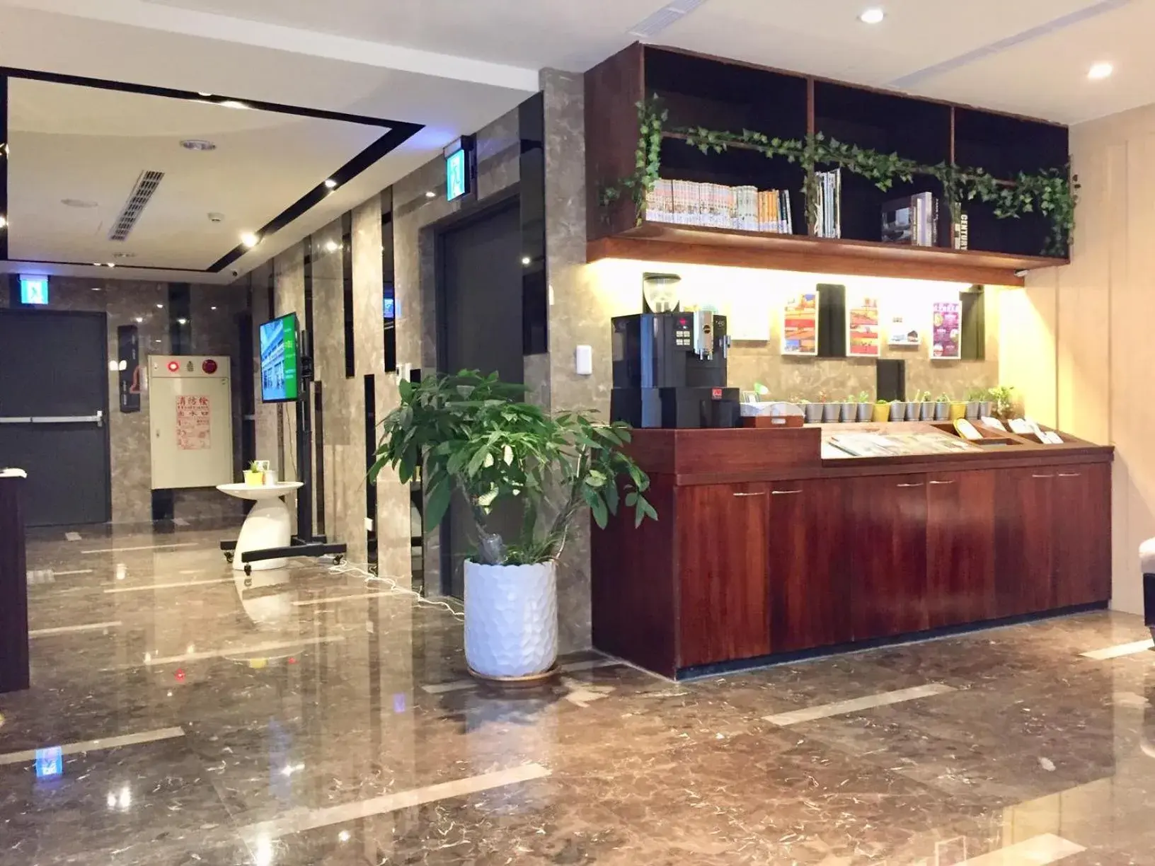 Lobby or reception in Fengjia Hotel Bell Lobby or reception in Fengjia Hotel Bell