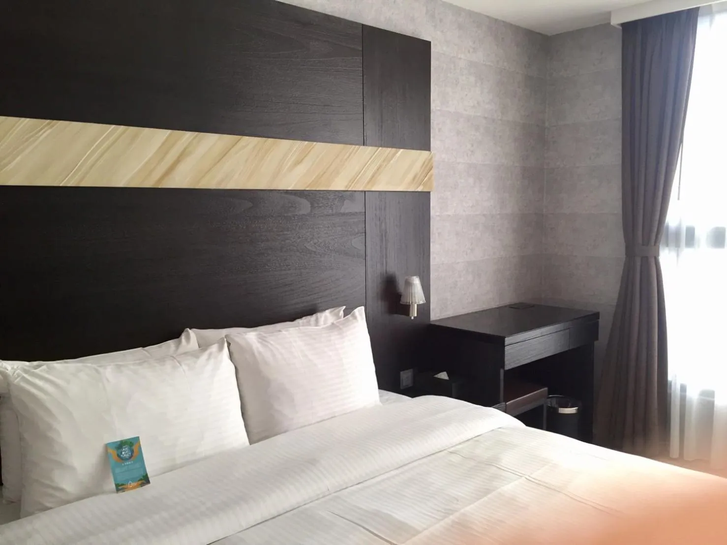 Photo of the whole room, Bed in Fengjia Hotel Bell