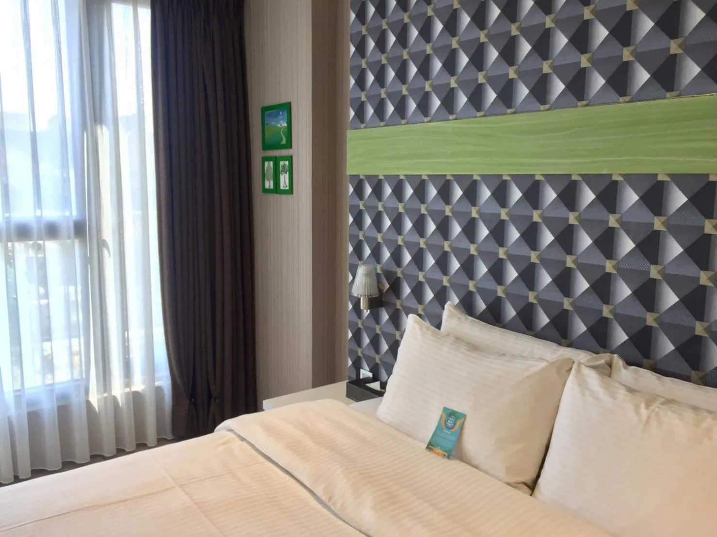 Photo of the whole room, Bed in Fengjia Hotel Bell