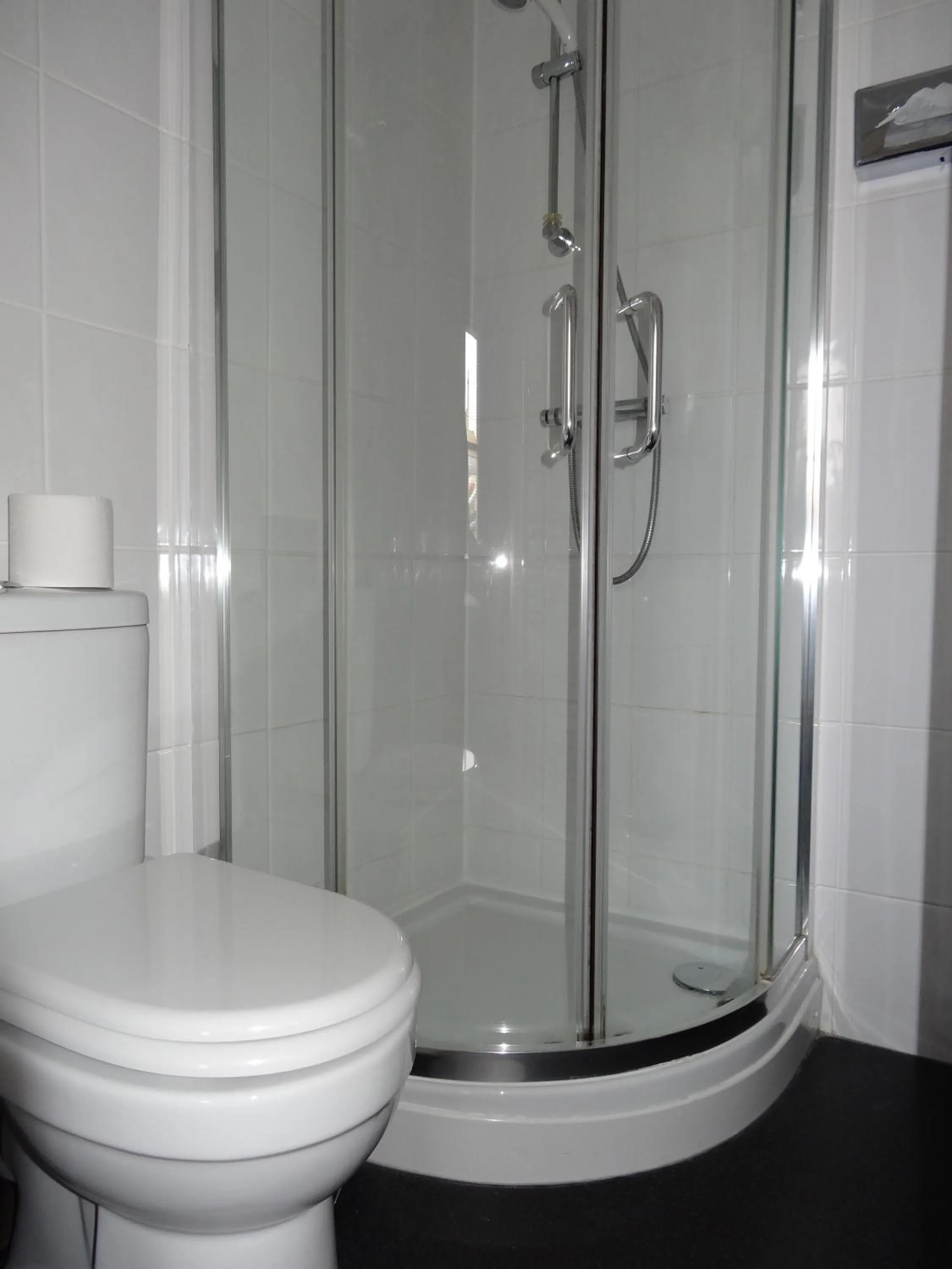 Bathroom in Paskins Town House