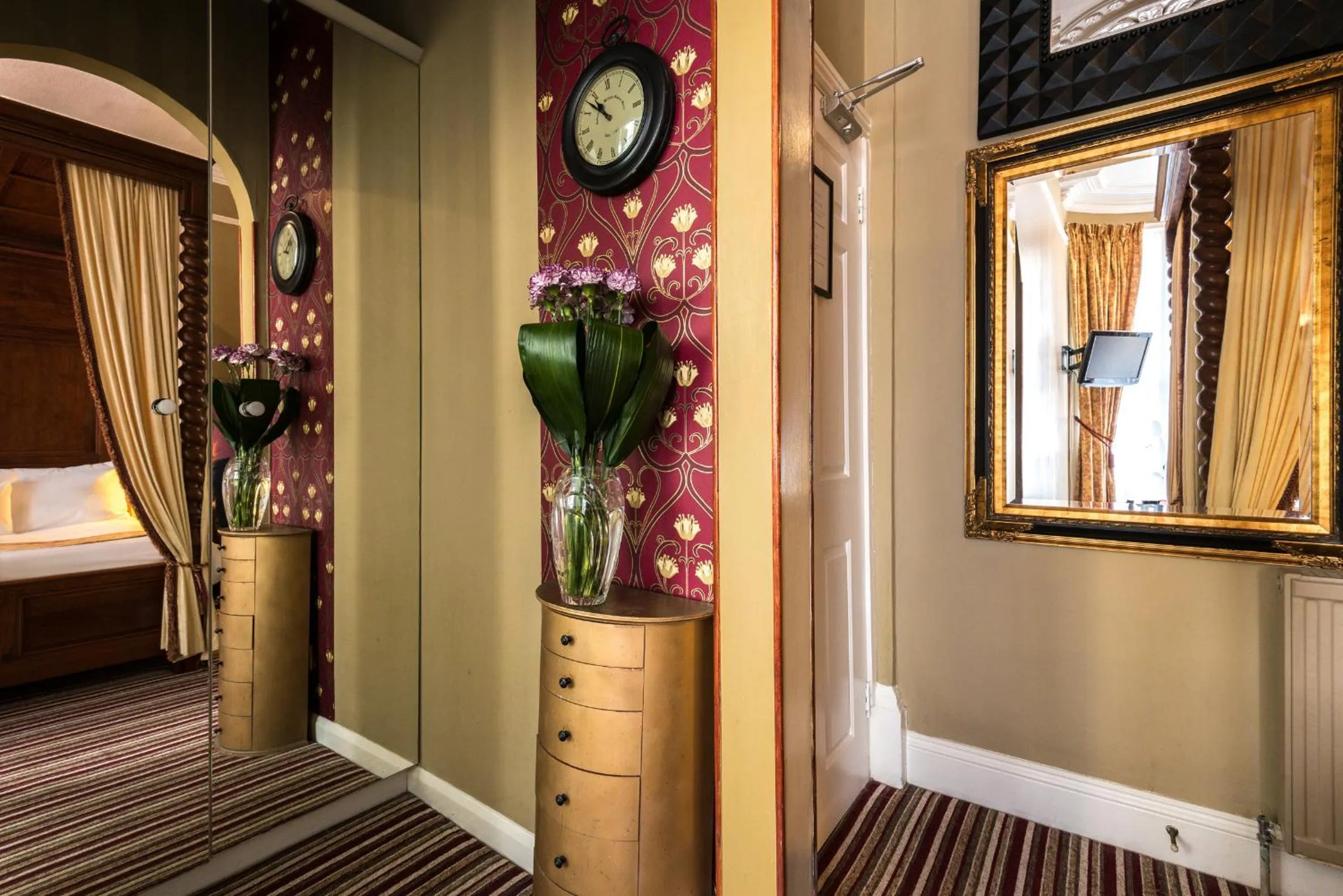 Decorative detail, Bed in Paskins Town House