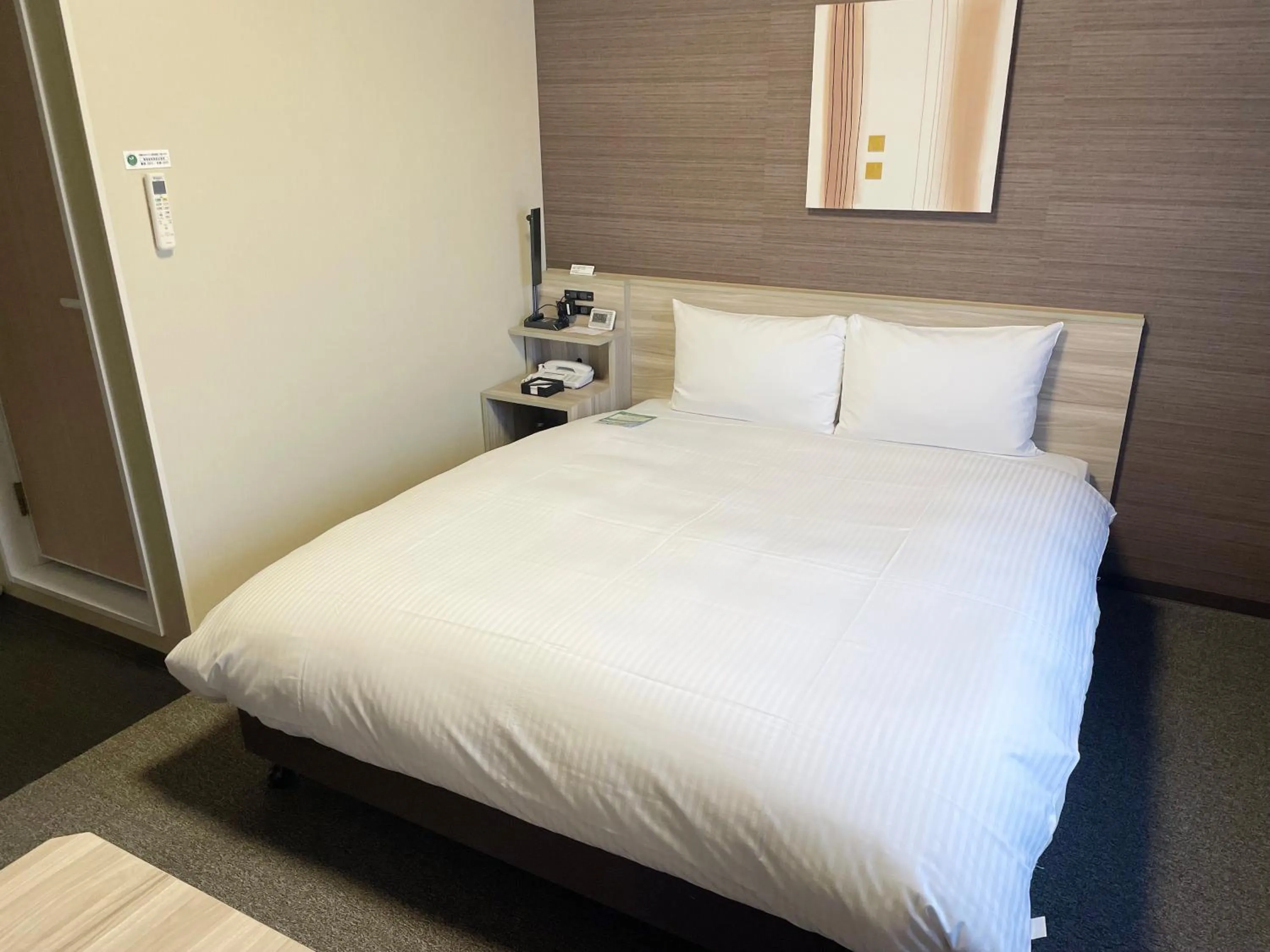 Photo of the whole room, Bed in Hotel Route-Inn Takefu Inter