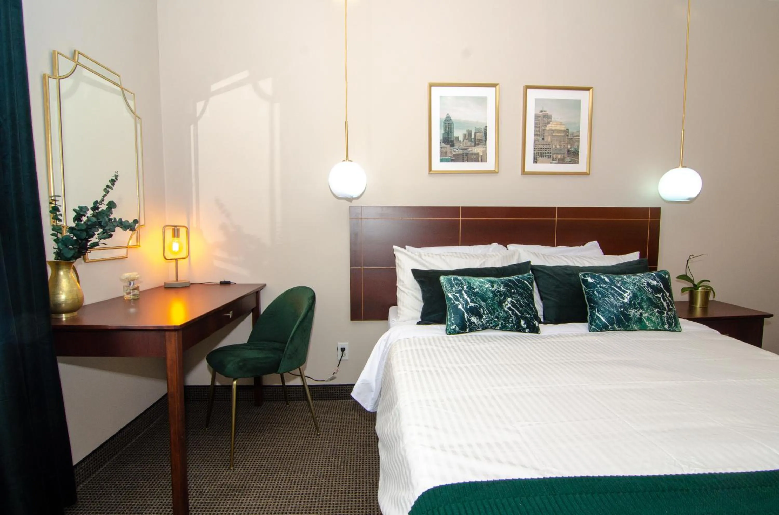 Bed in Maison Cartier Montreal