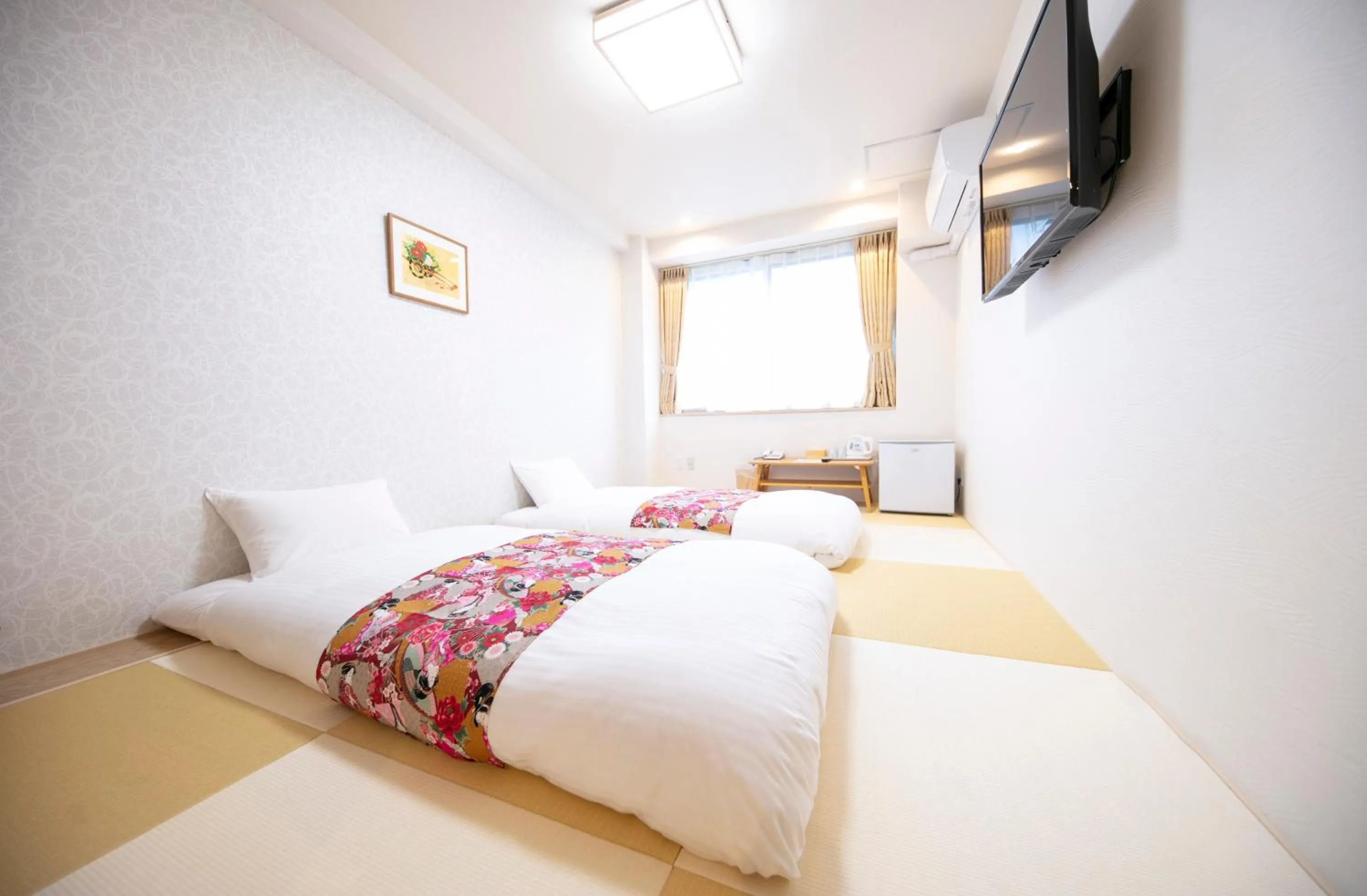 Bedroom, Bed in Dotonbori Shinsaibashi Hotel