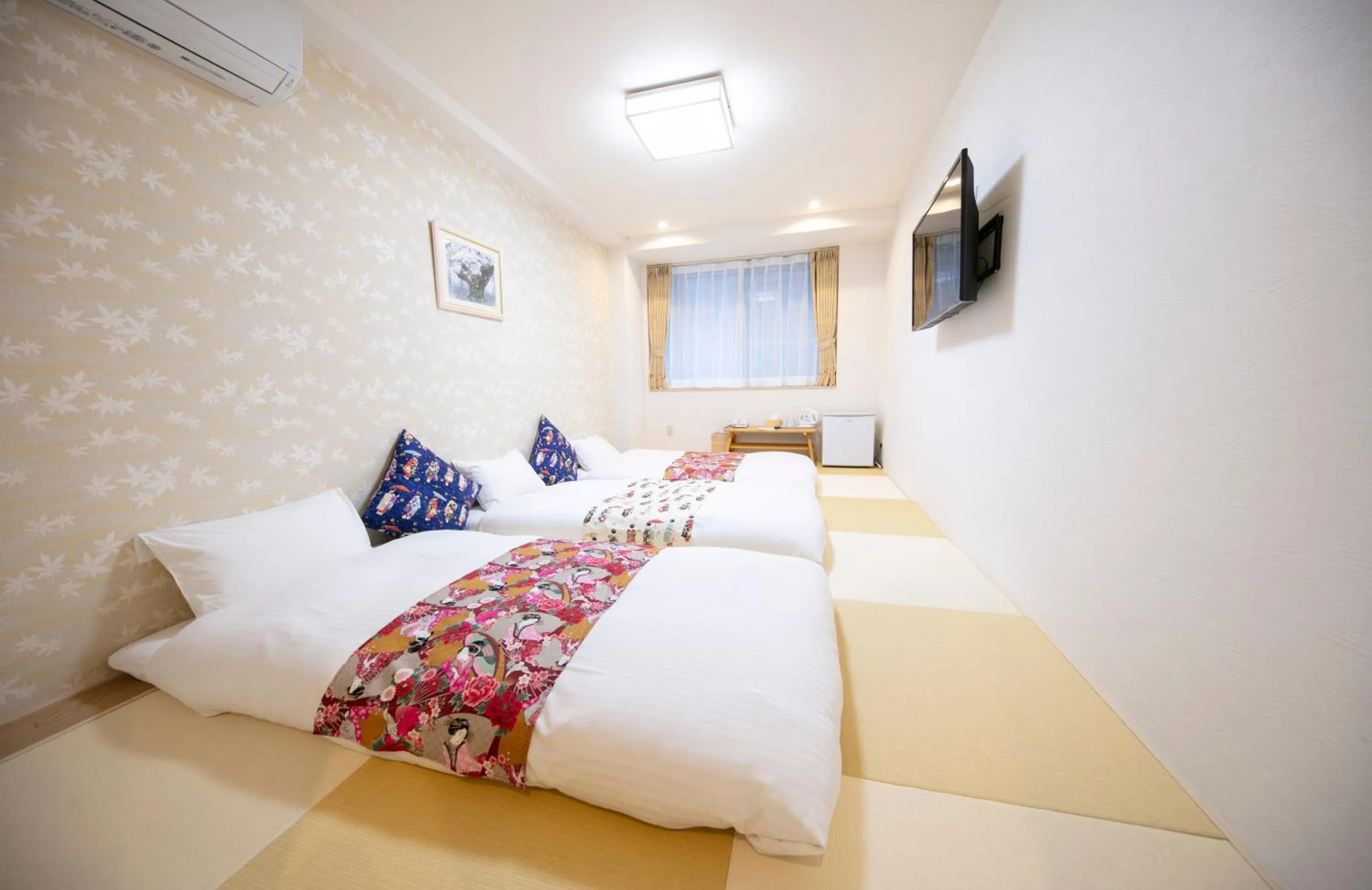 Bedroom, Bed in Dotonbori Shinsaibashi Hotel