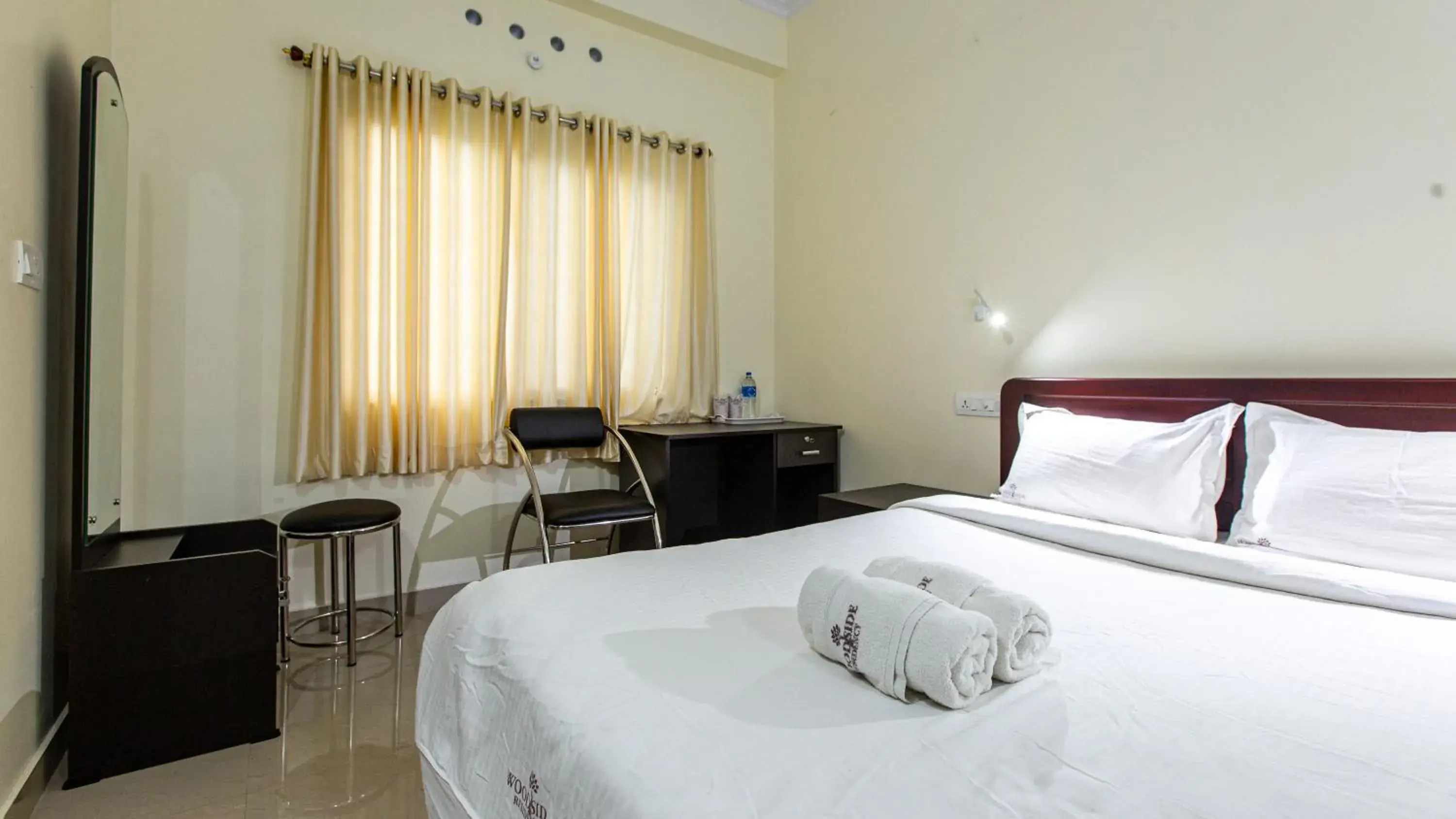 Bed in Woodside residency Bed in Woodside residency