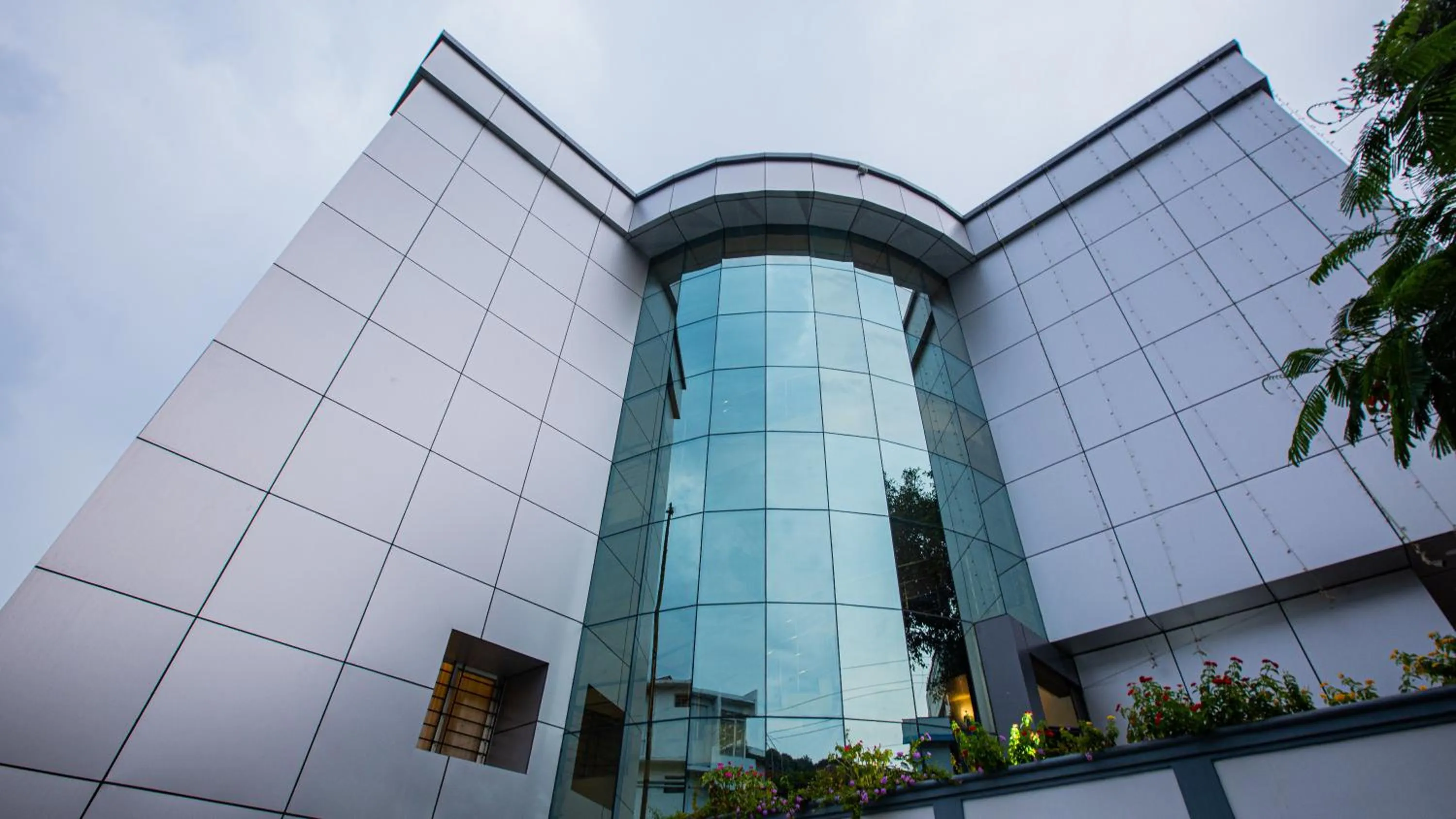 Property building in Woodside residency