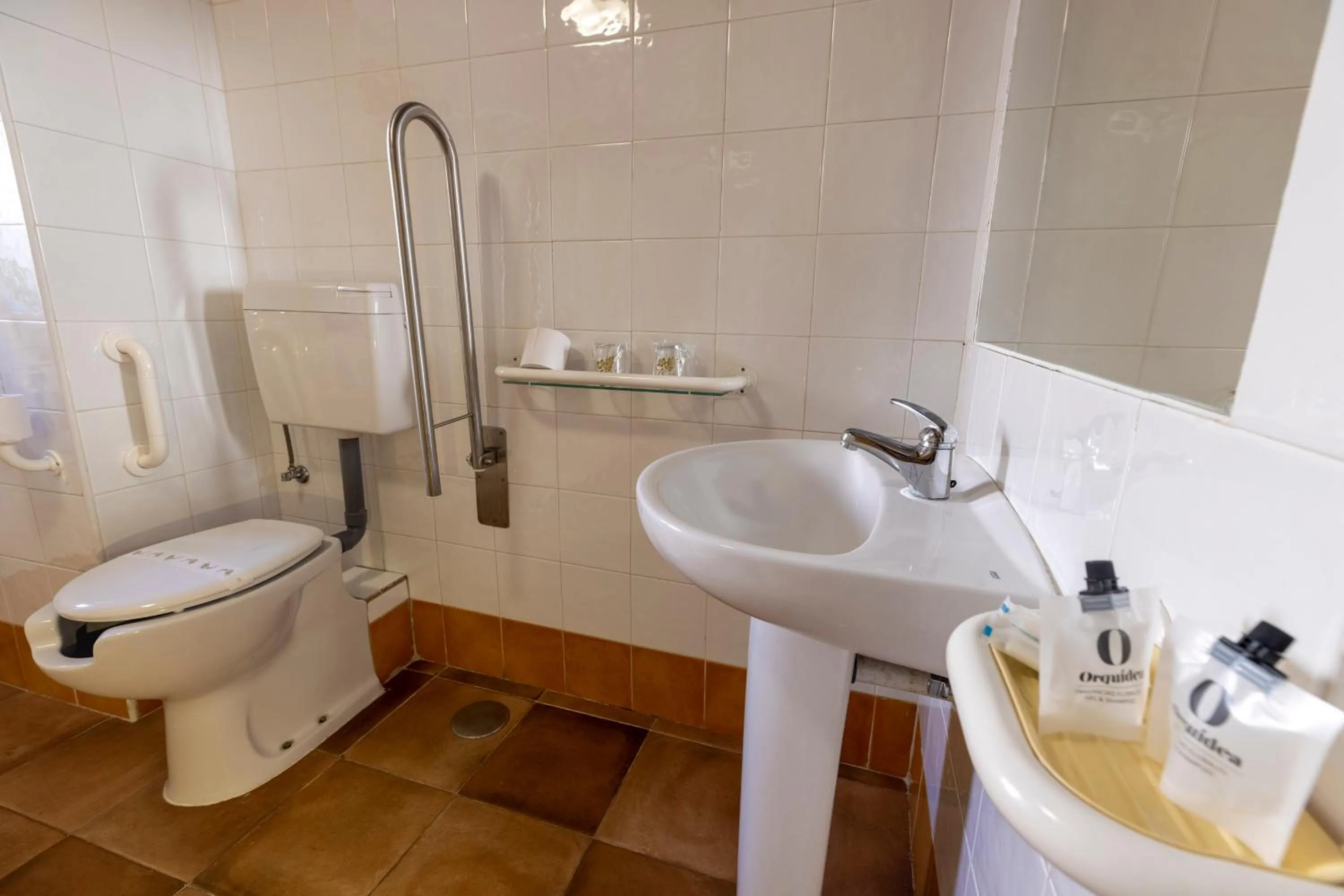 Bathroom in Hostal Restaurante Puerta del Alcázar