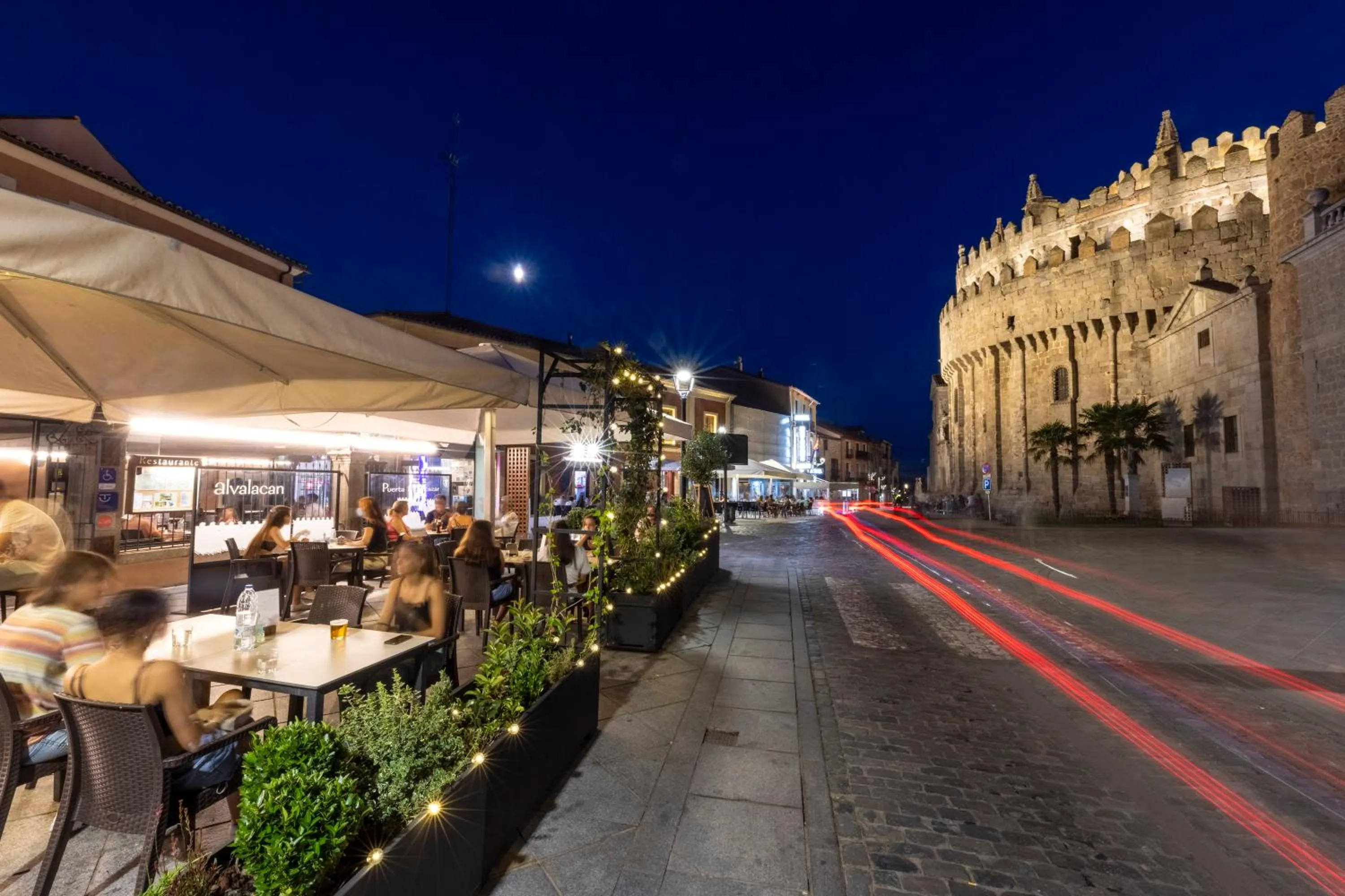 Restaurant/places to eat in Hostal Restaurante Puerta del Alcázar