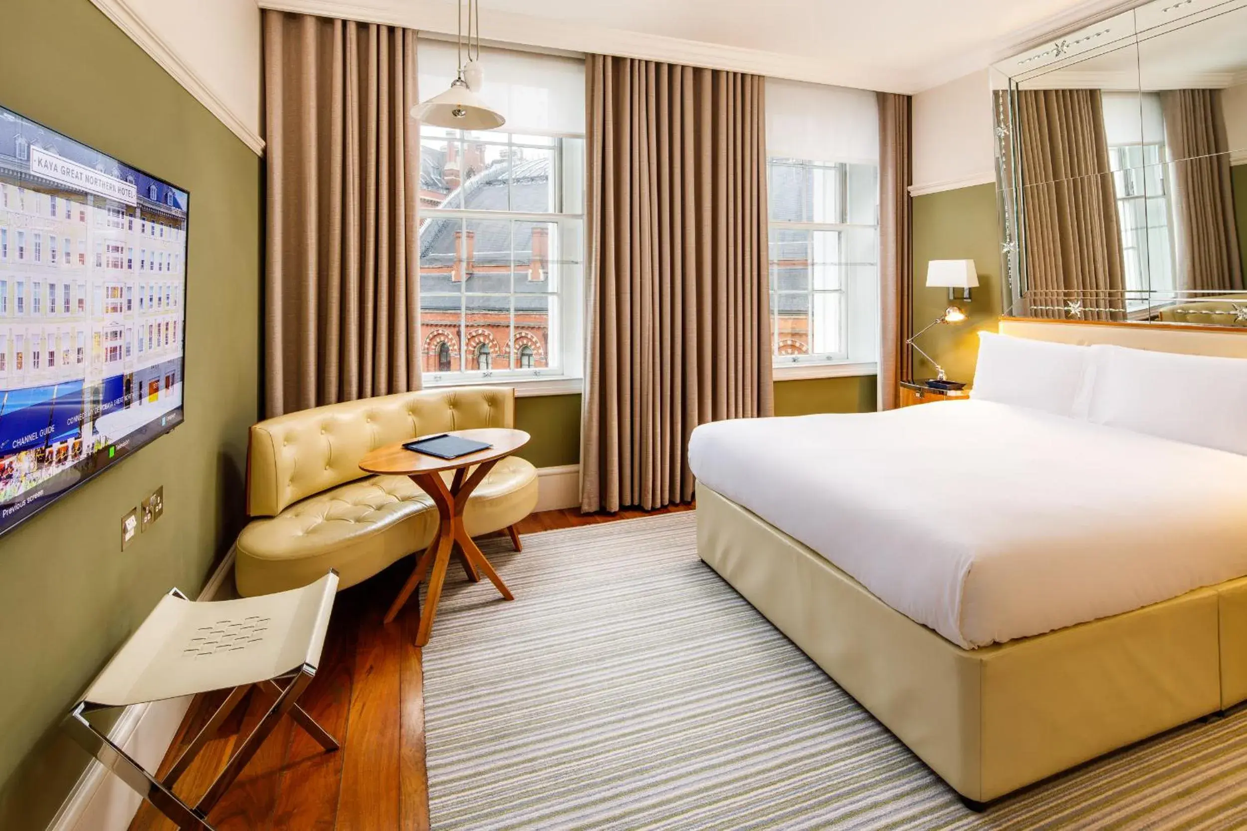 Bed in Kaya Great Northern Hotel, London Bed in Kaya Great Northern Hotel, London