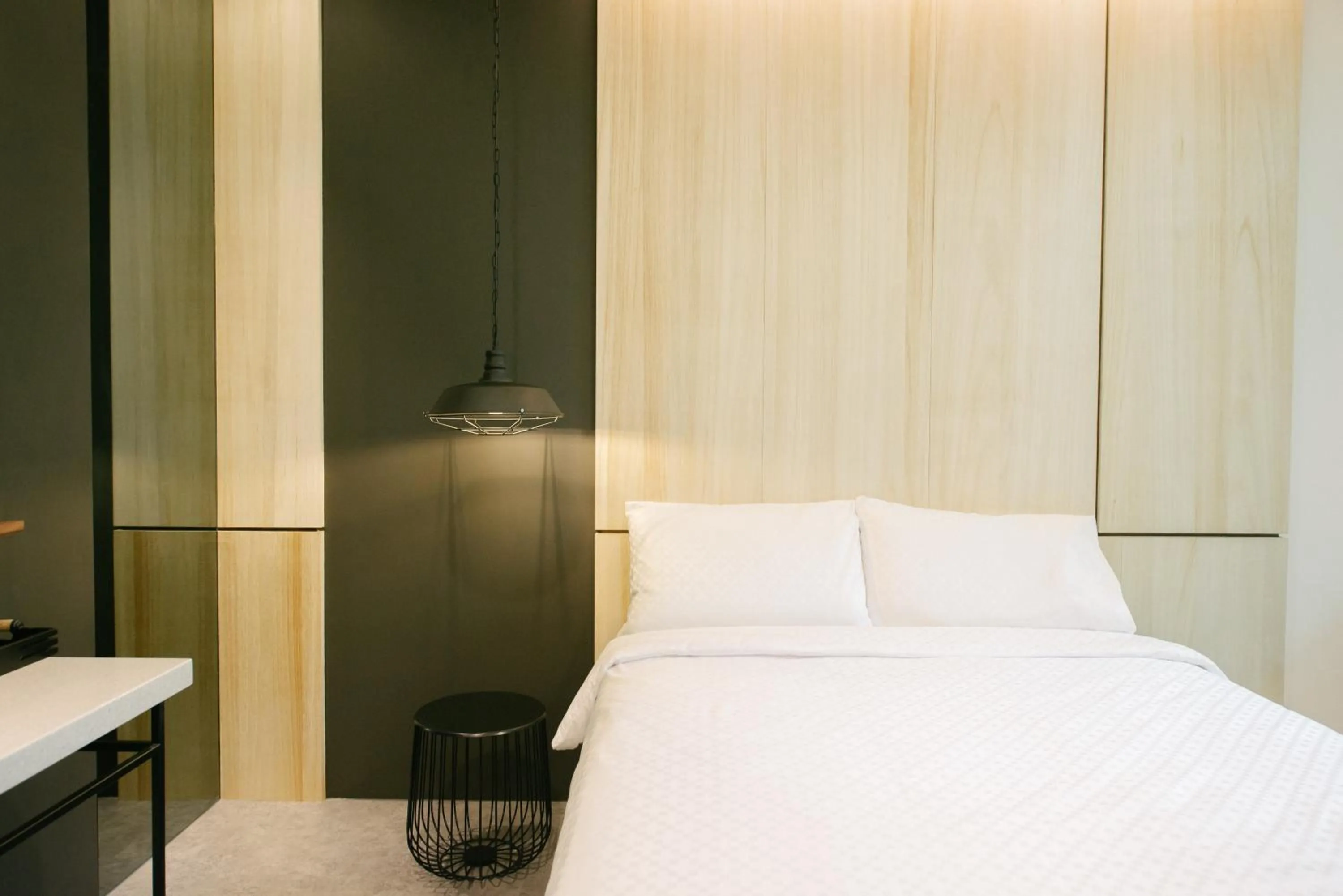 Bedroom, Bed in MH48 Hotel