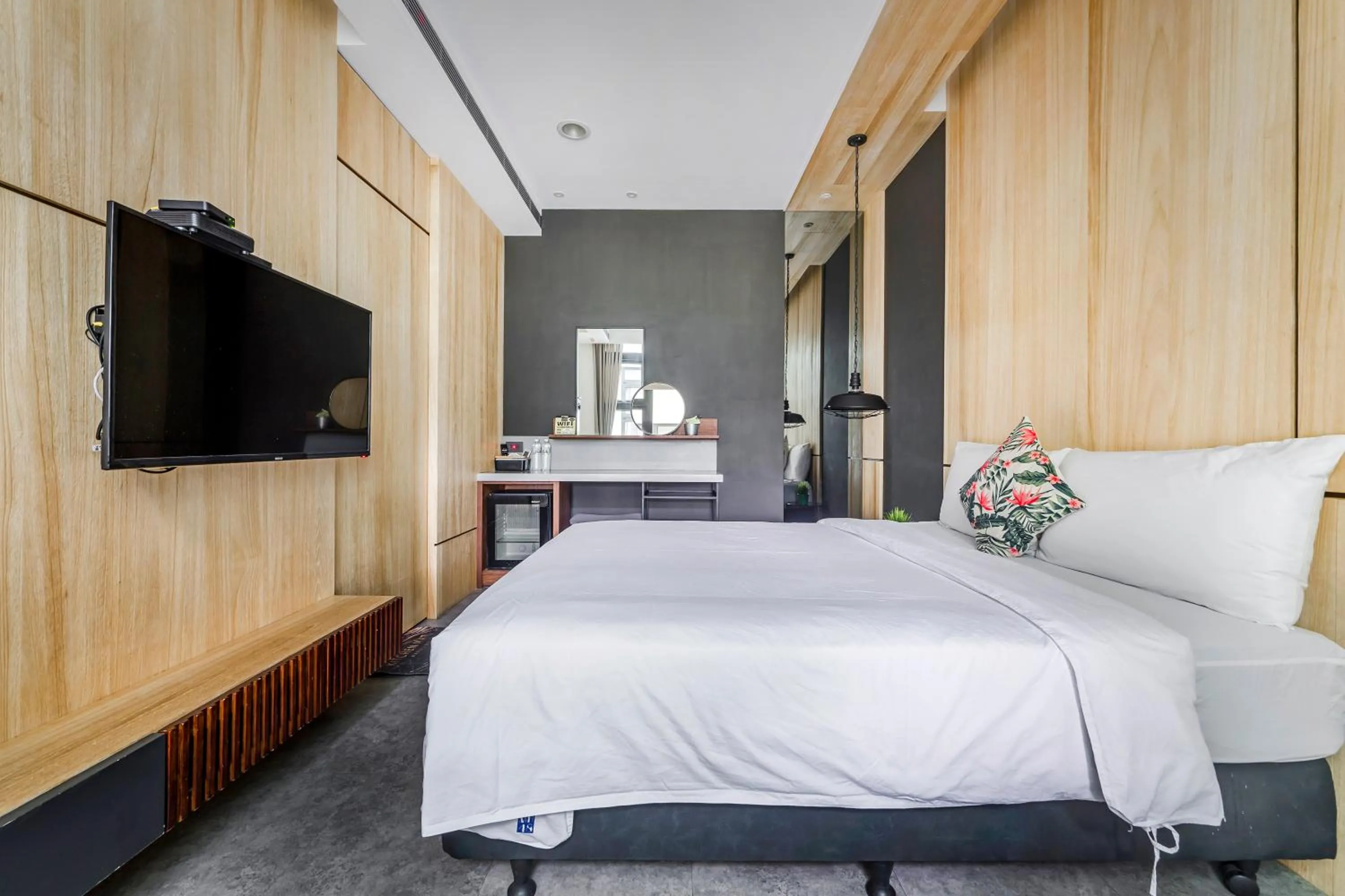 Bedroom, Bed in MH48 Hotel
