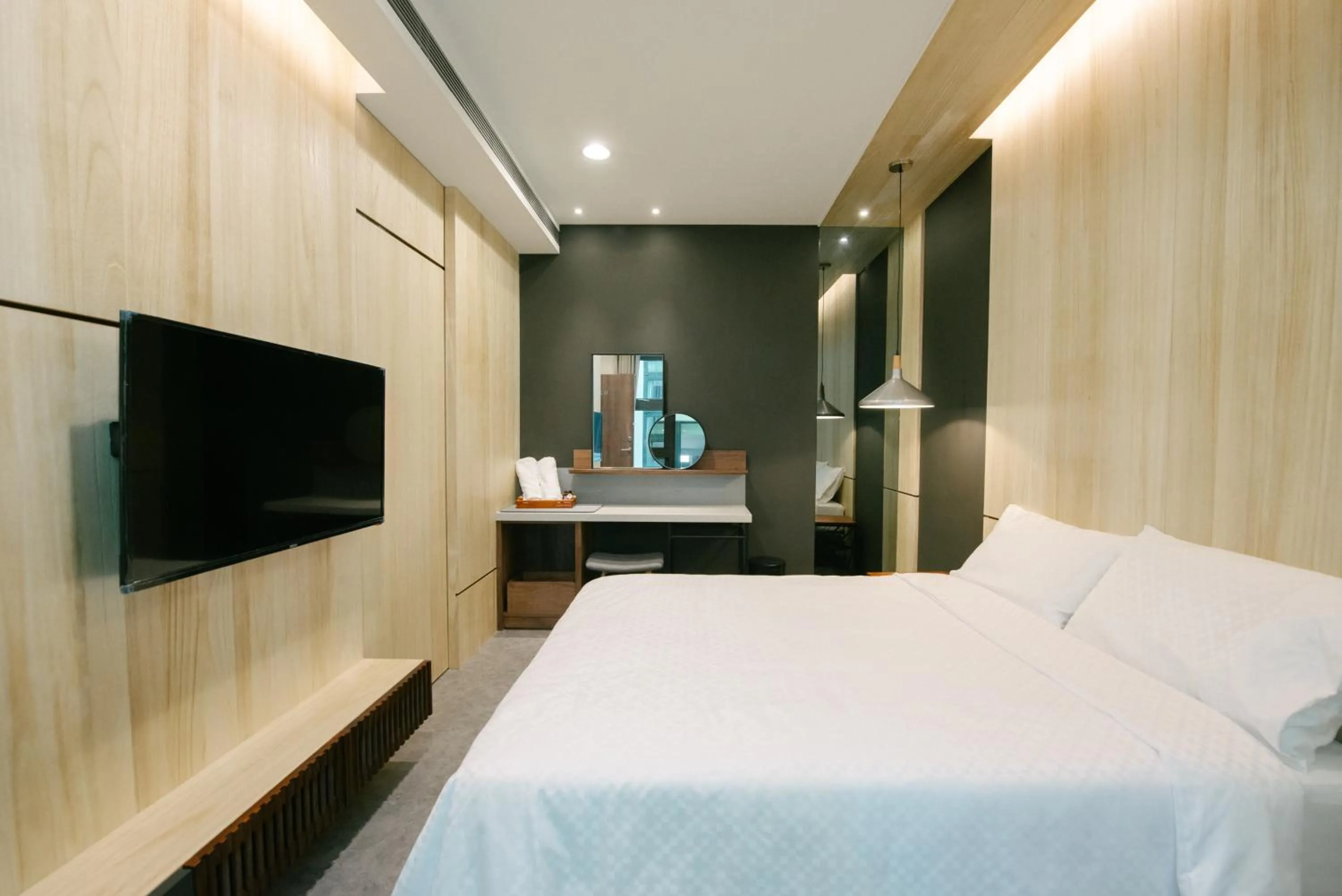 Photo of the whole room, Bed in MH48 Hotel