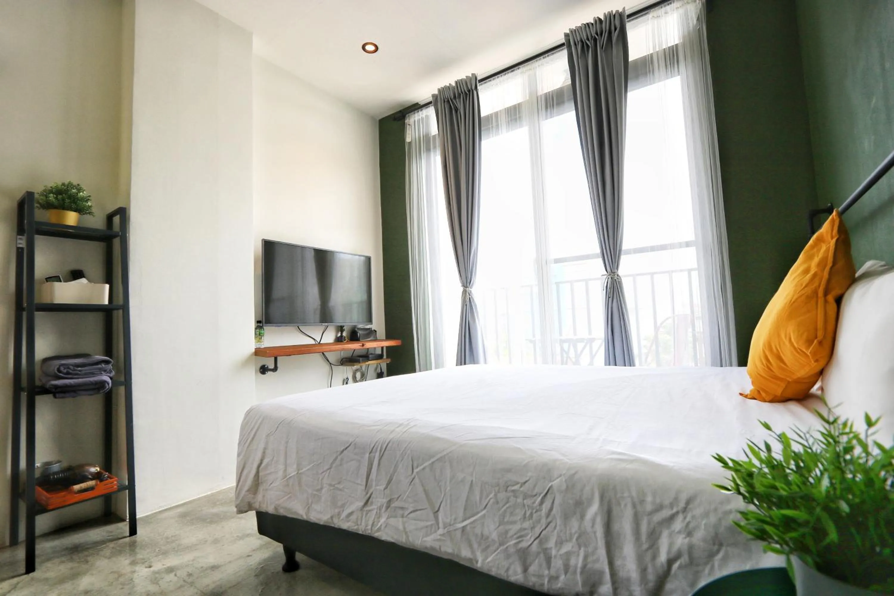 Photo of the whole room, Bed in MH48 Hotel