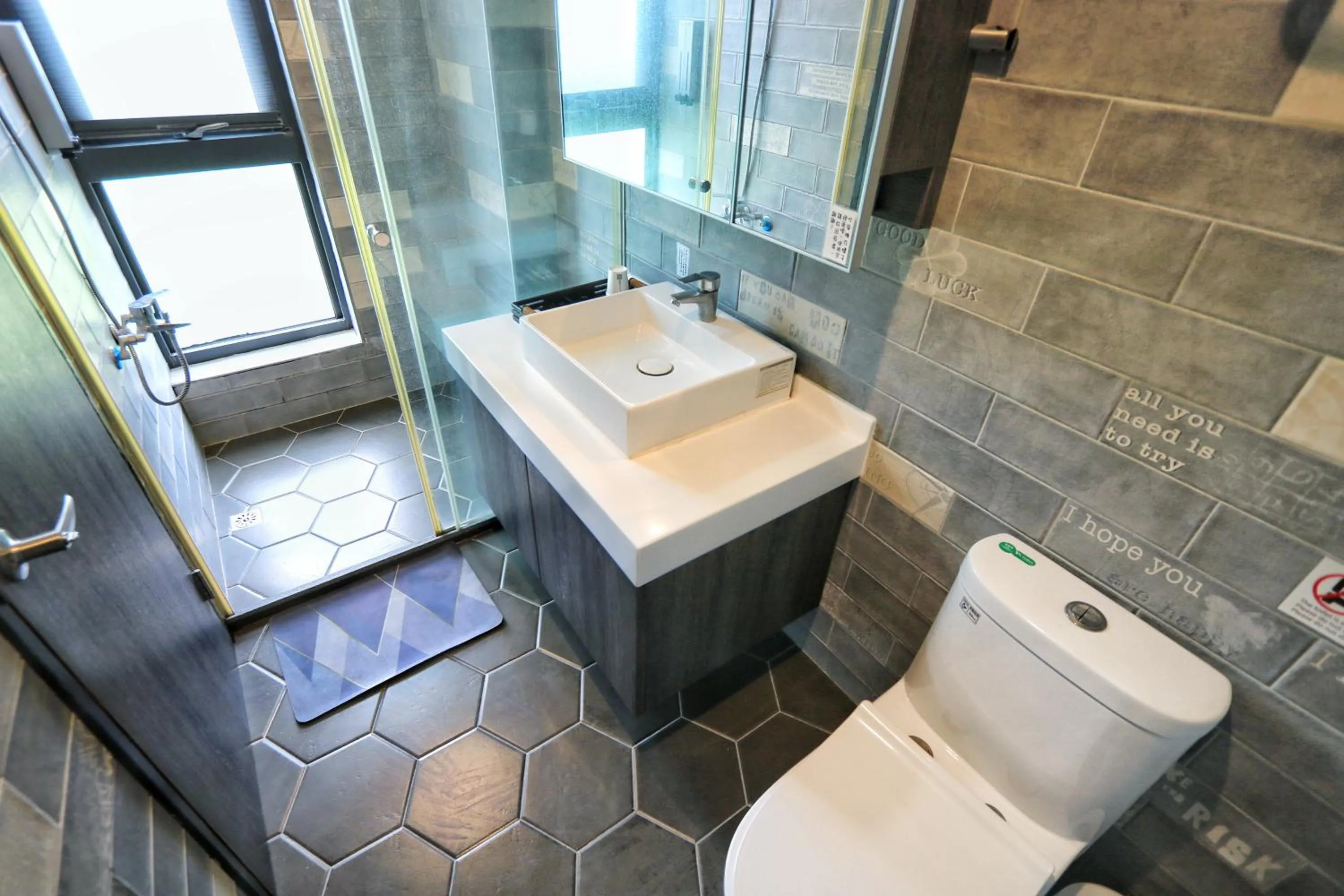 Toilet in MH48 Hotel