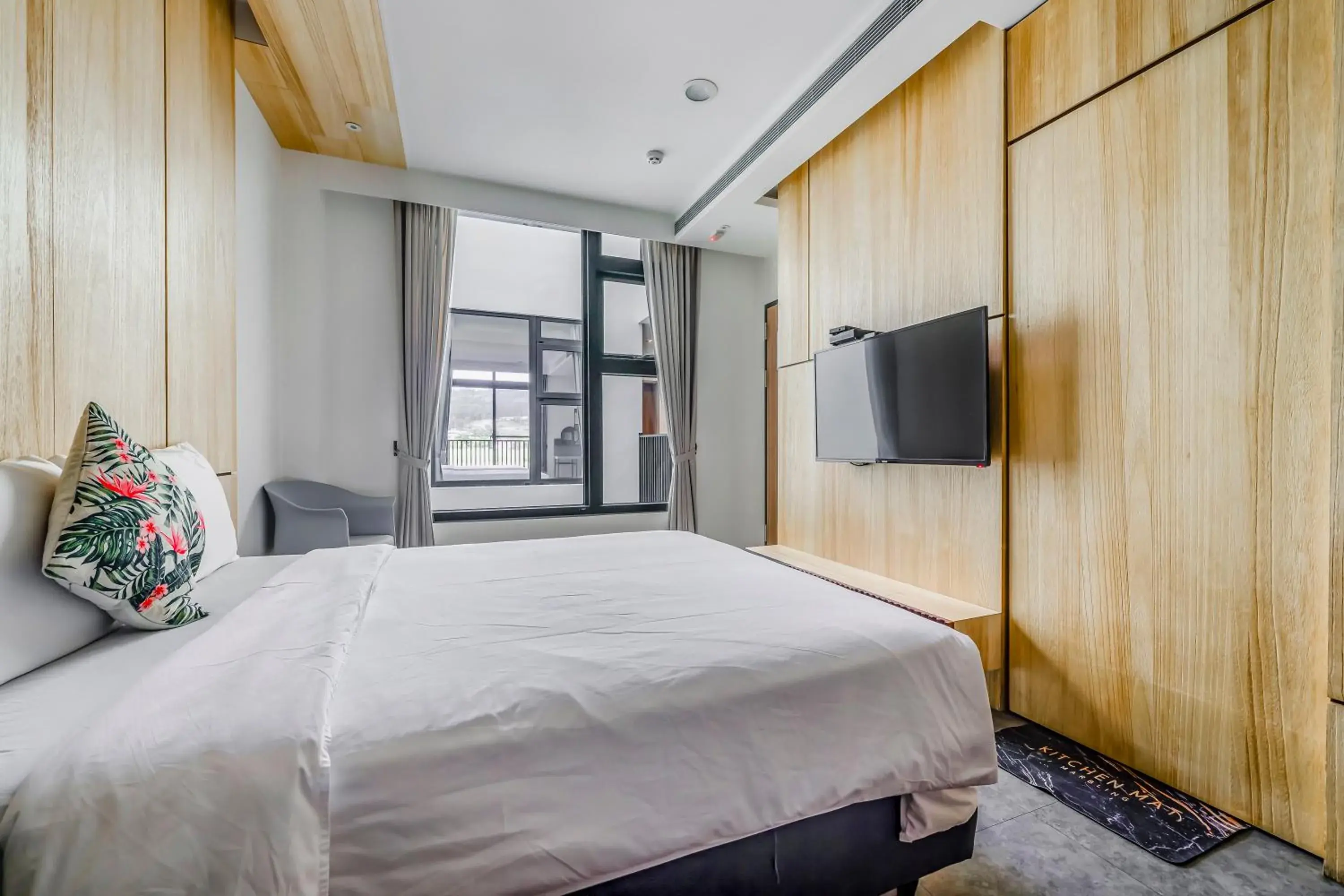 Double Room with Patio in MH48 Hotel Double Room with Patio in MH48 Hotel