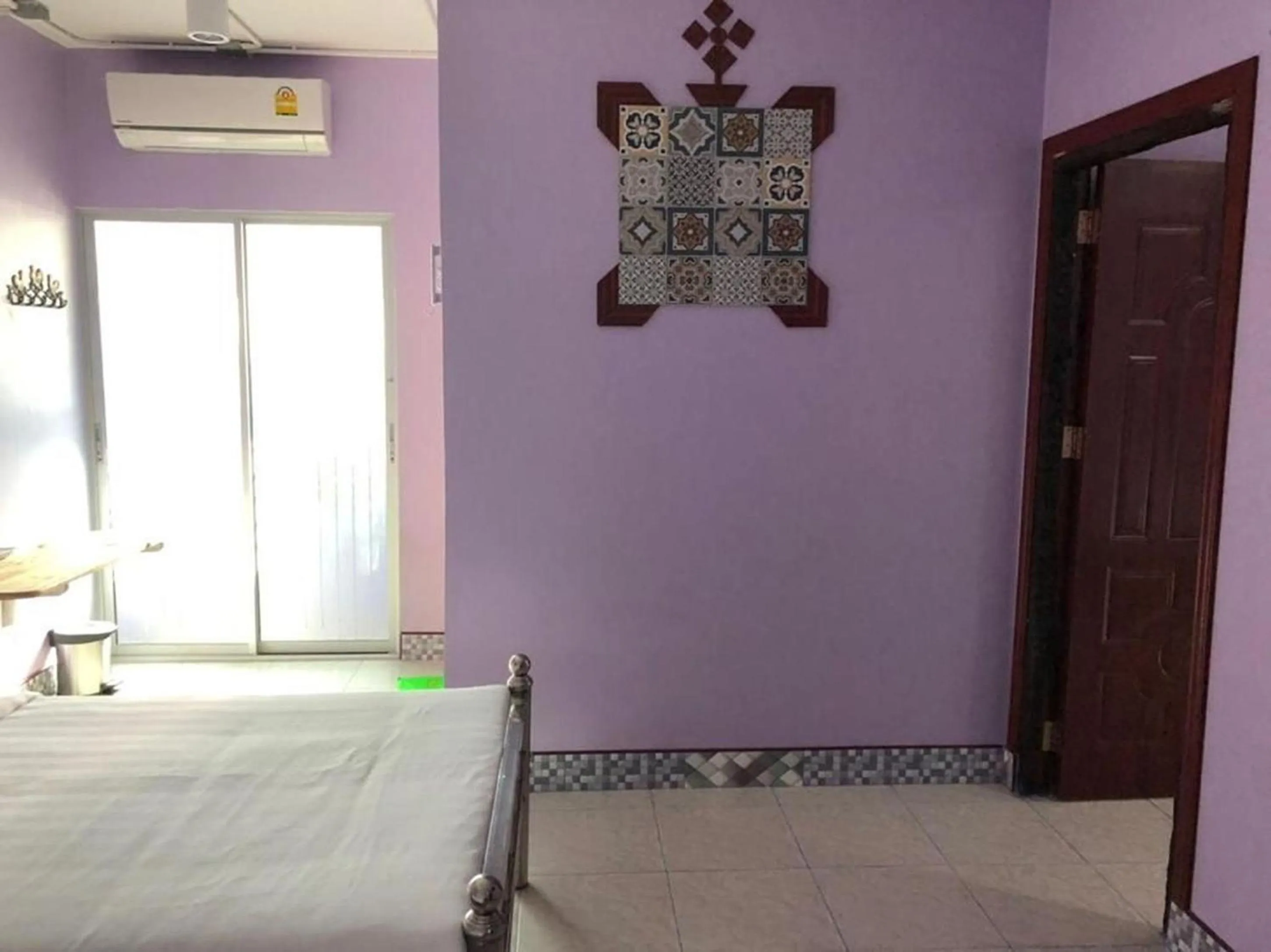 Photo of the whole room, Bed in 2U Hotel Hatyai