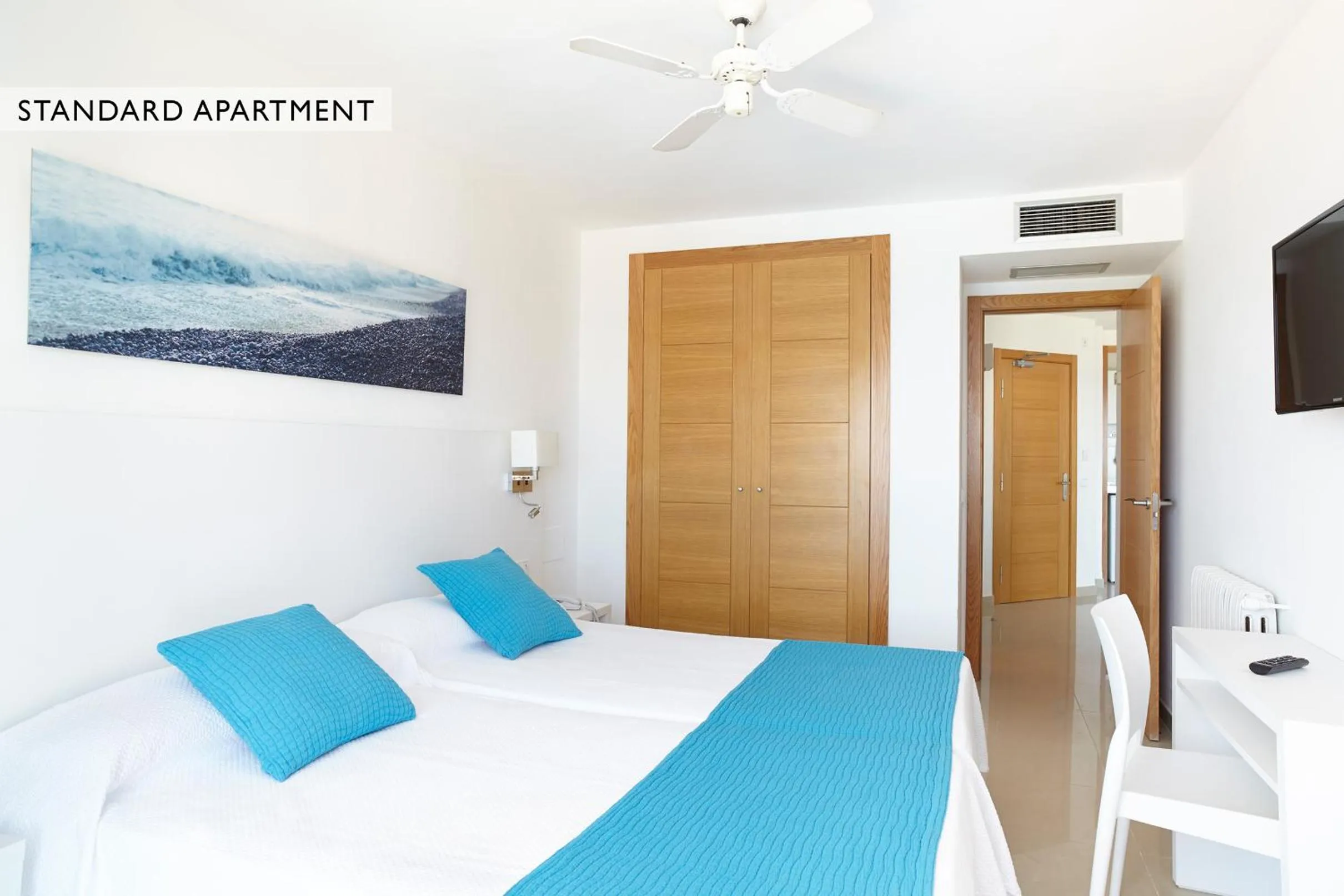 Photo of the whole room in Aparthotel Nereida