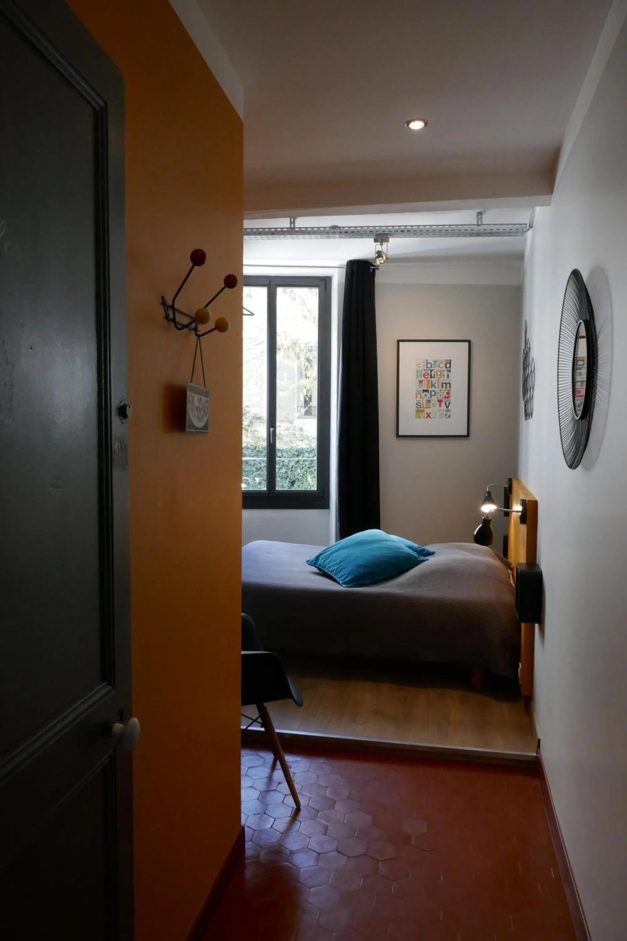 Photo of the whole room, Bed in Le Sommeil des Fées