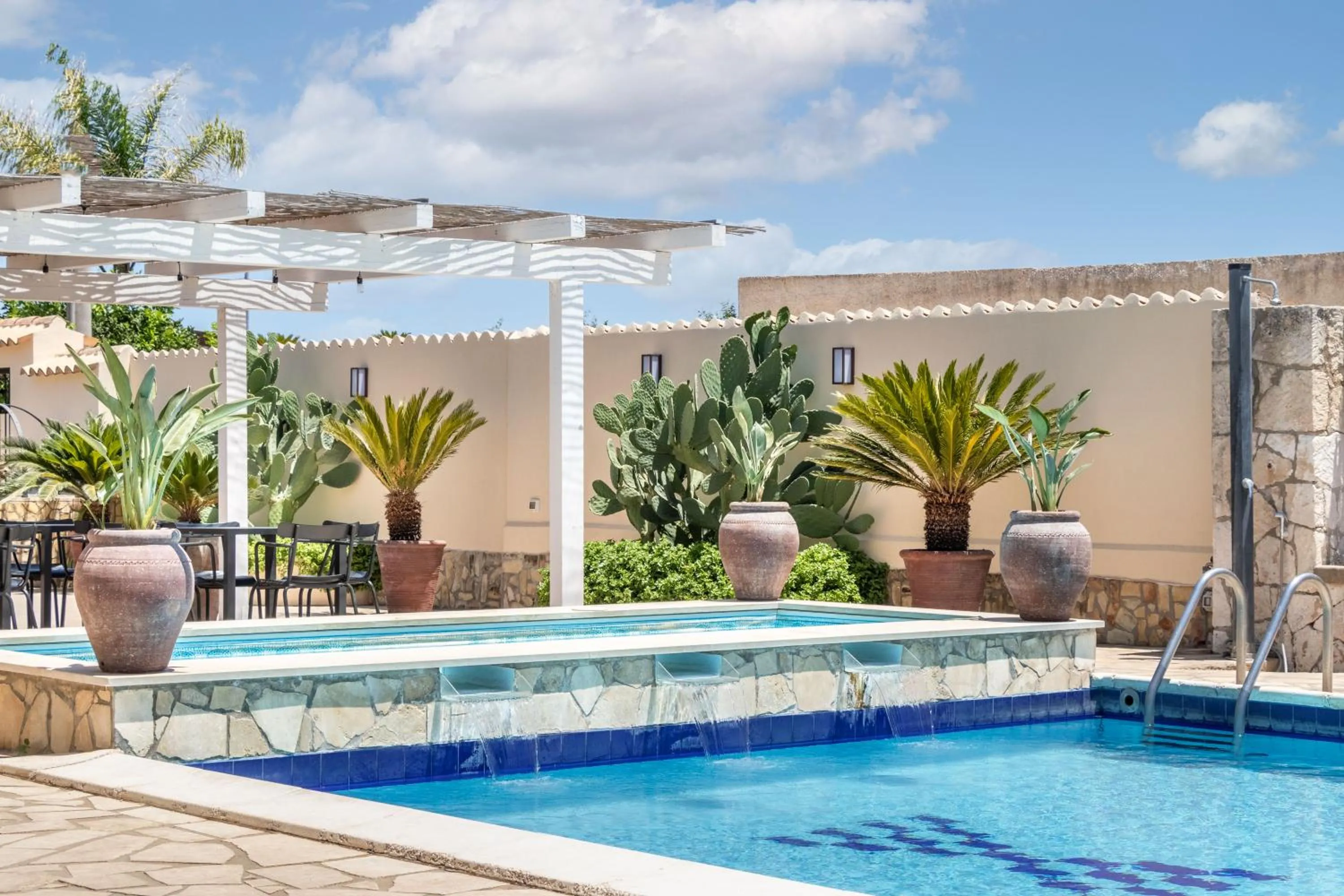 Hot Tub in Villa Felicia