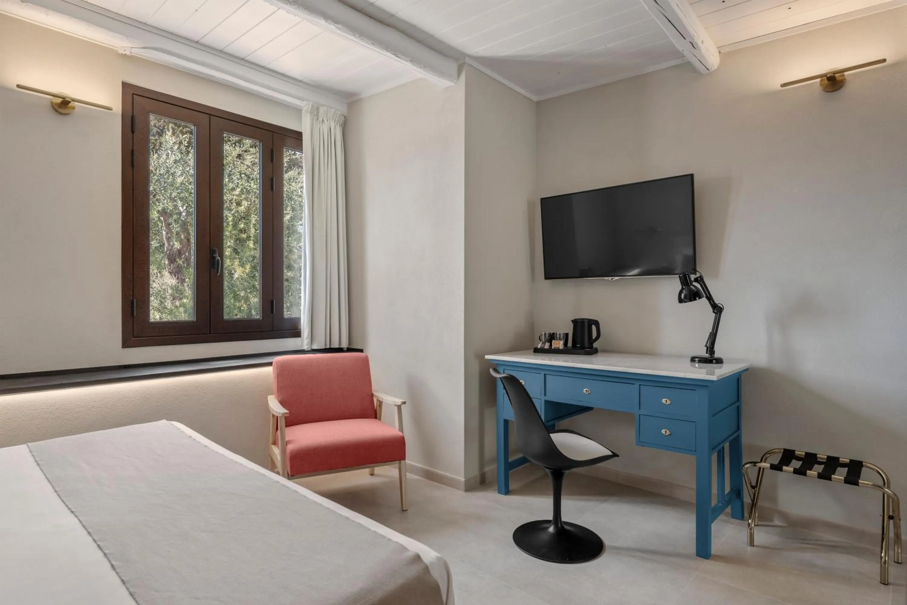 View (from property/room), Bed in Villa Felicia