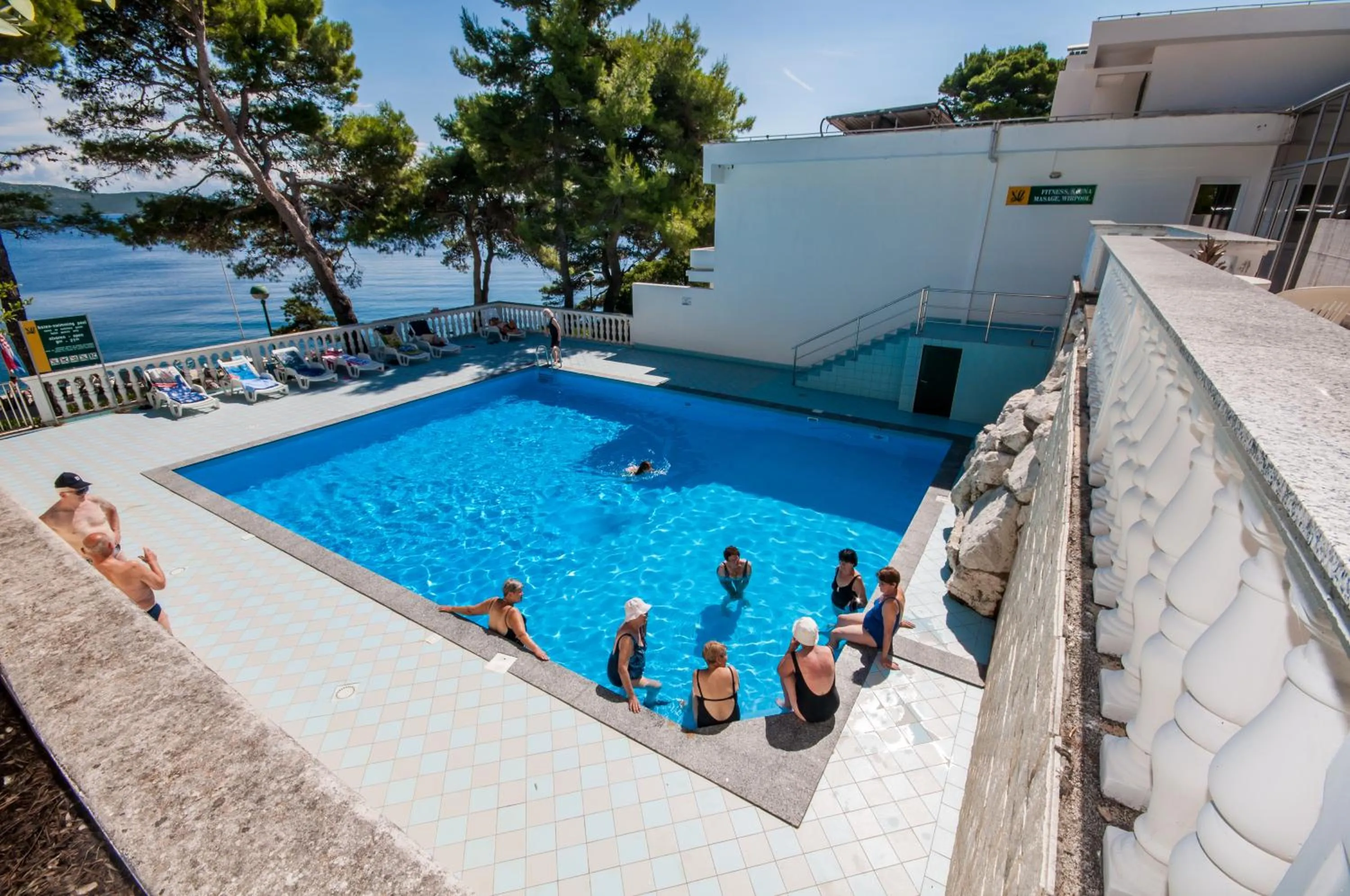 Swimming pool in Hotel Lavanda