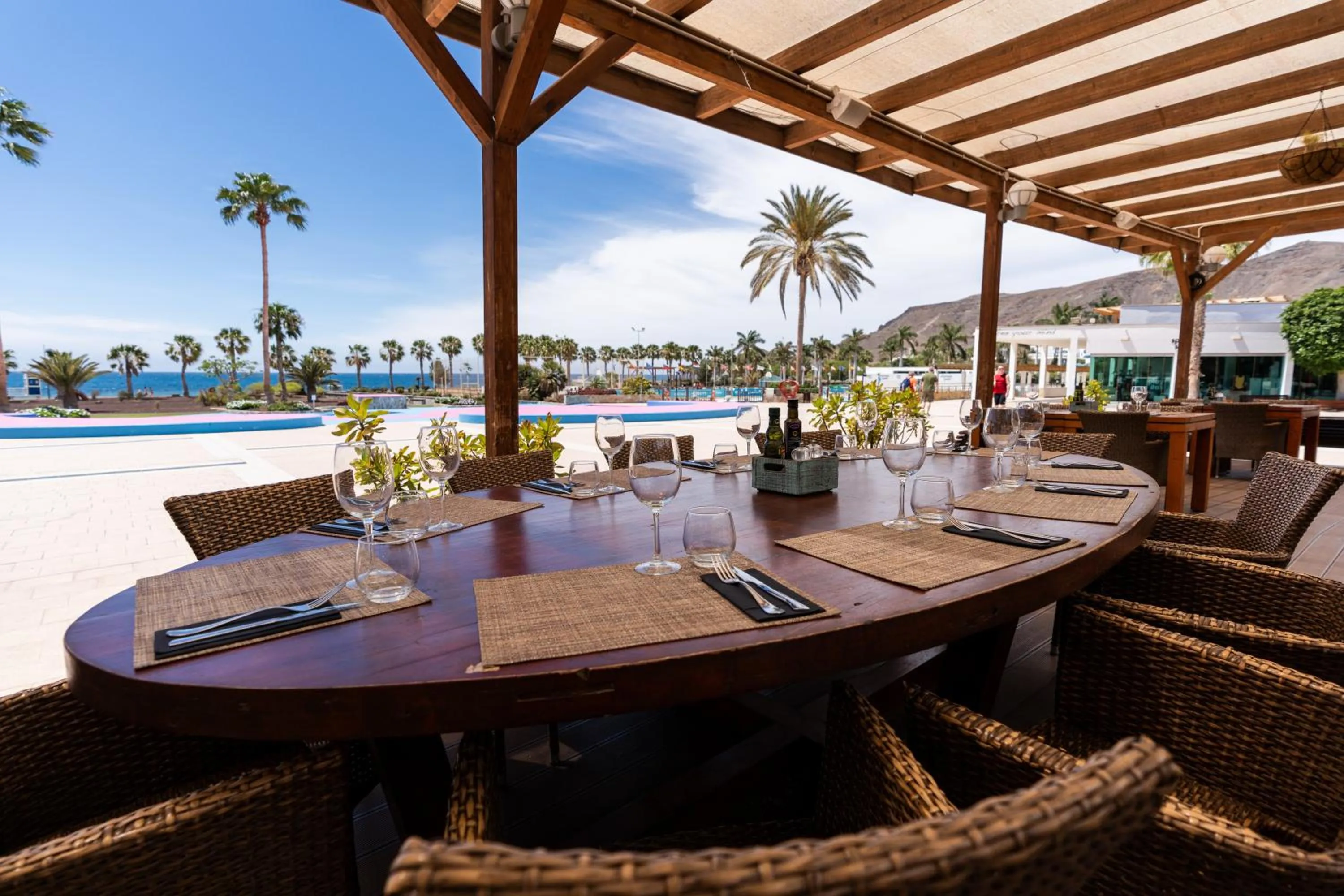 Restaurant/places to eat in Playitas Aparthotel - Sports Resort