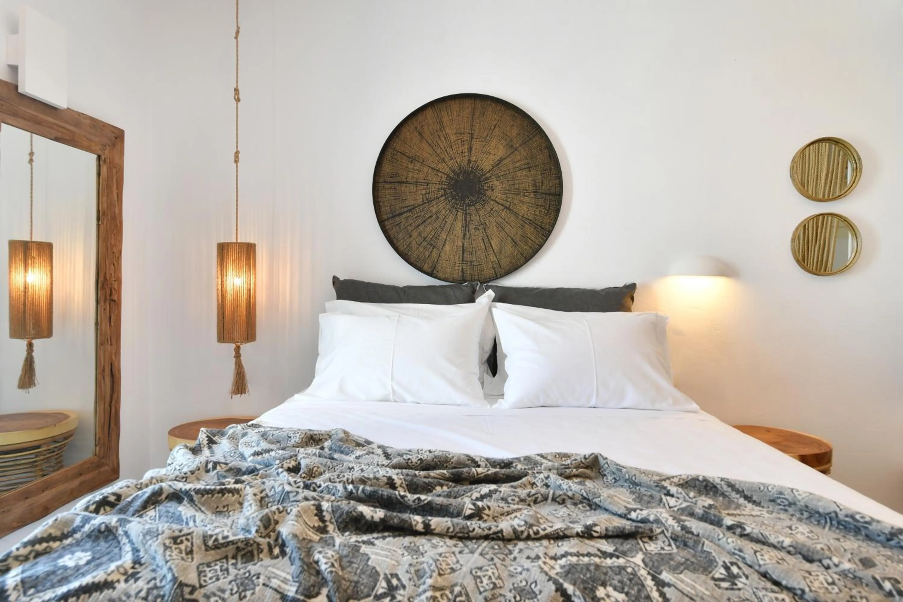 Bed in Sandaya Luxury Suites