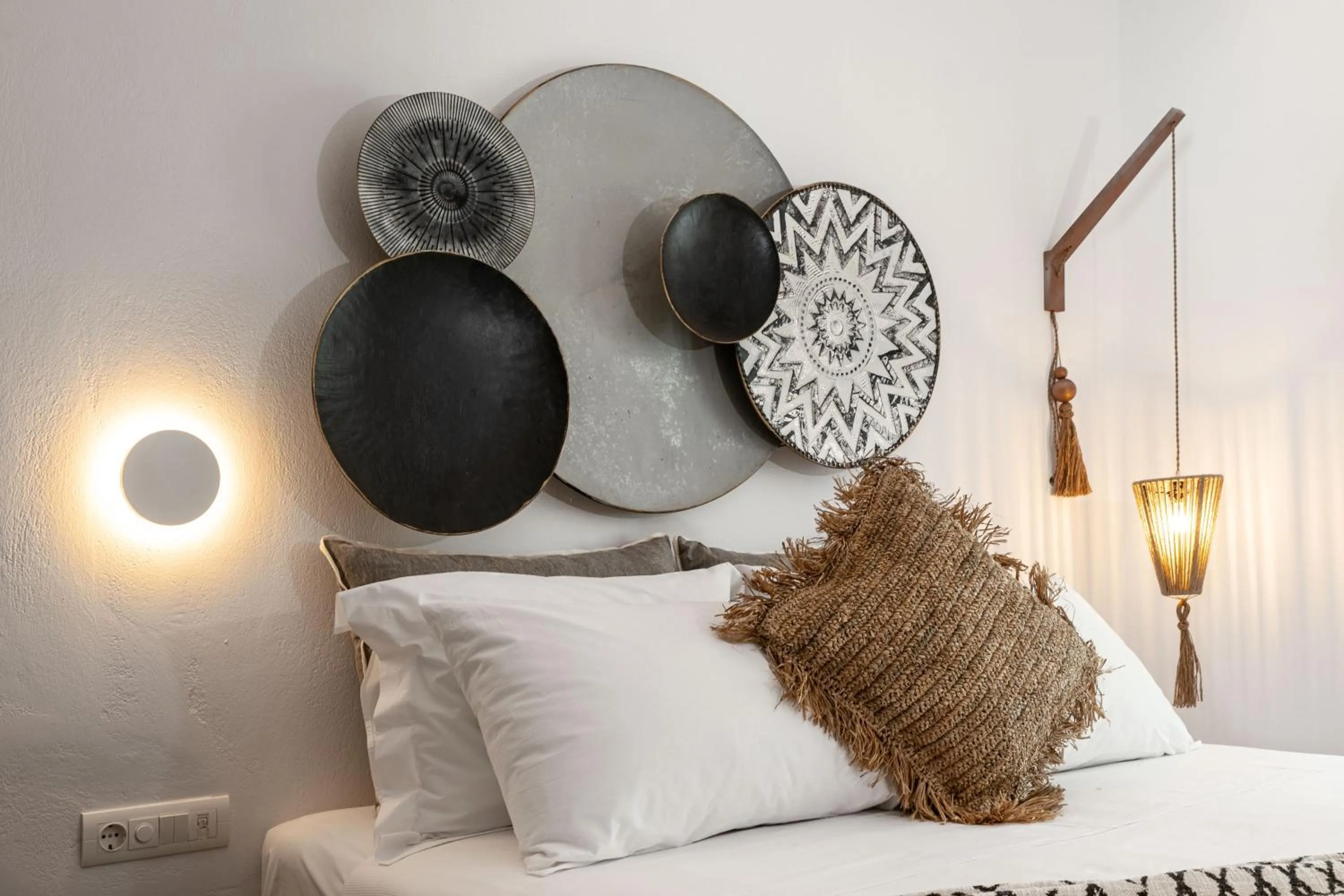 Bed in Sandaya Luxury Suites