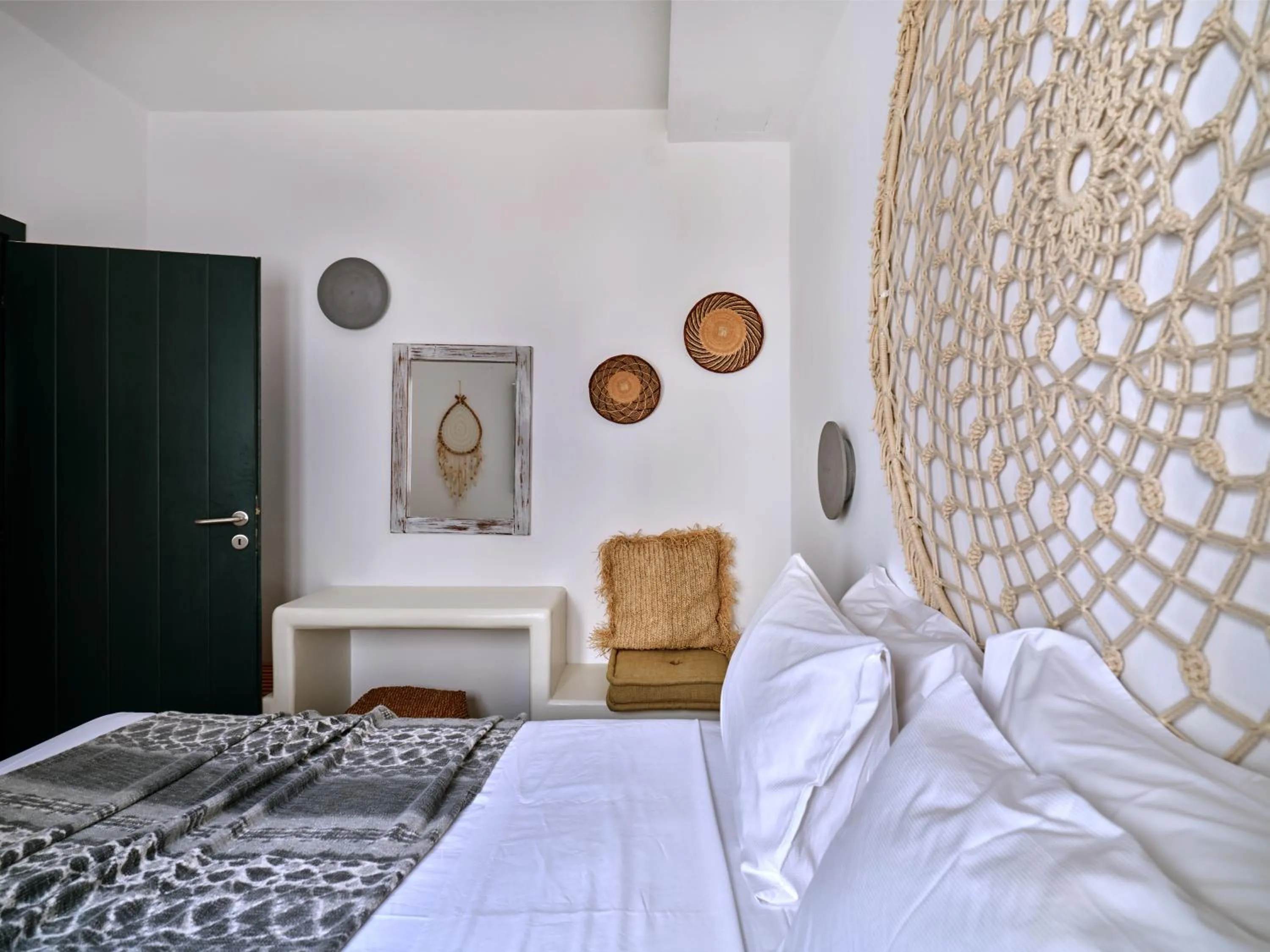 Bed in Sandaya Luxury Suites