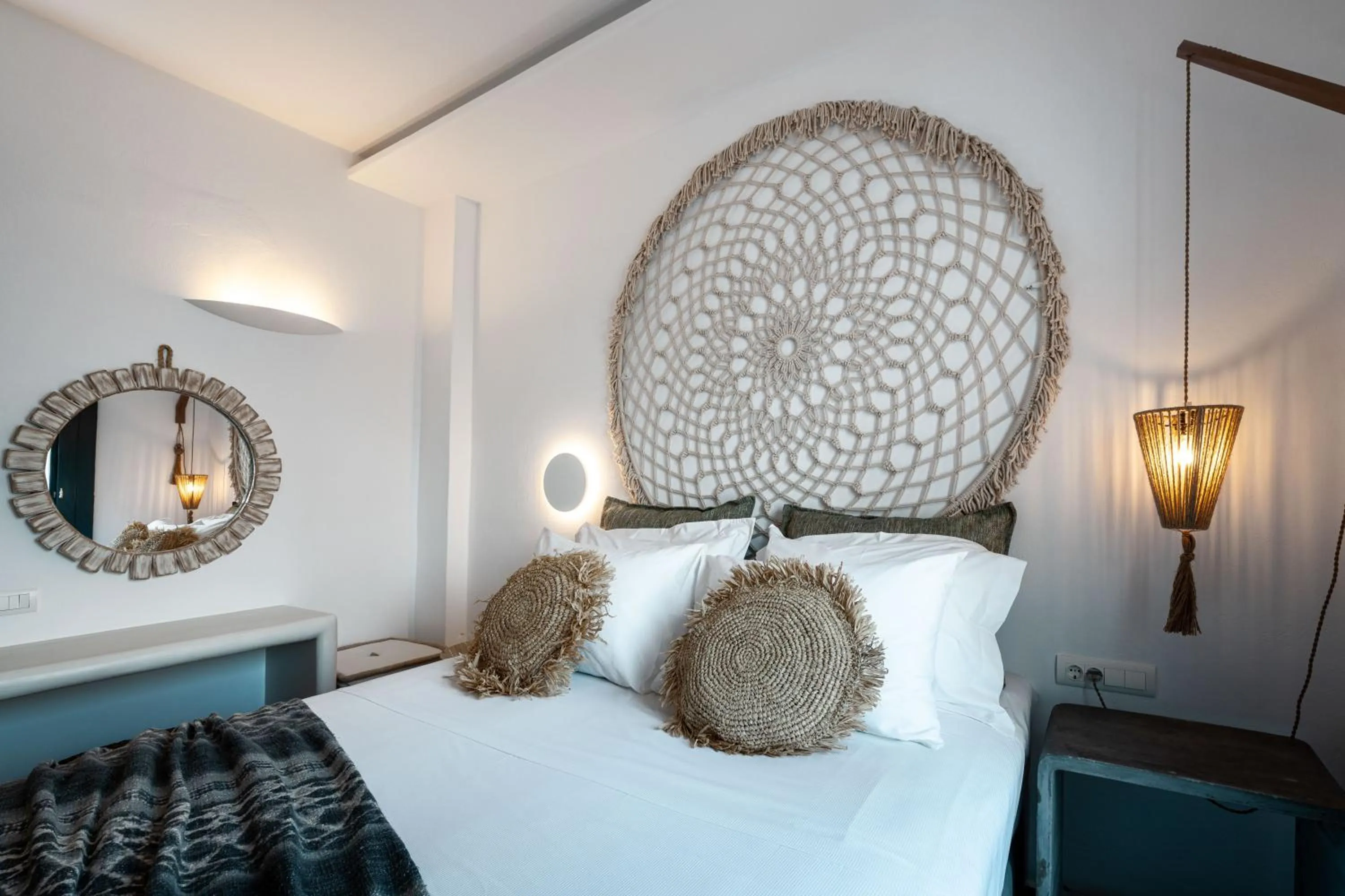 Bed in Sandaya Luxury Suites