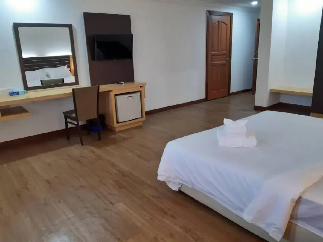 Photo of the whole room, Bed in Sara Hotel Photo of the whole room, Bed in Sara Hotel