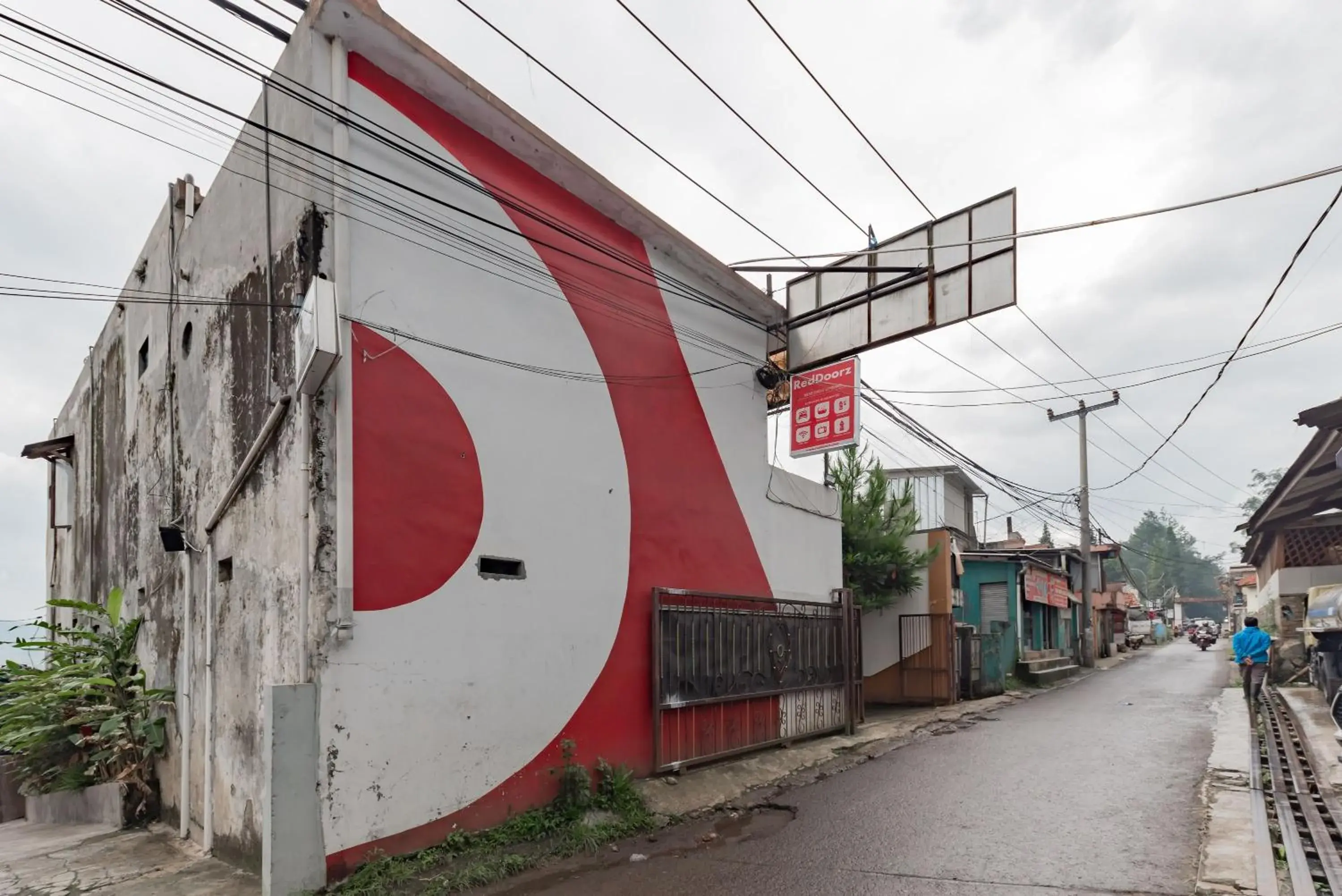 Property building in RedDoorz near Cikole Lembang Property building in RedDoorz near Cikole Lembang