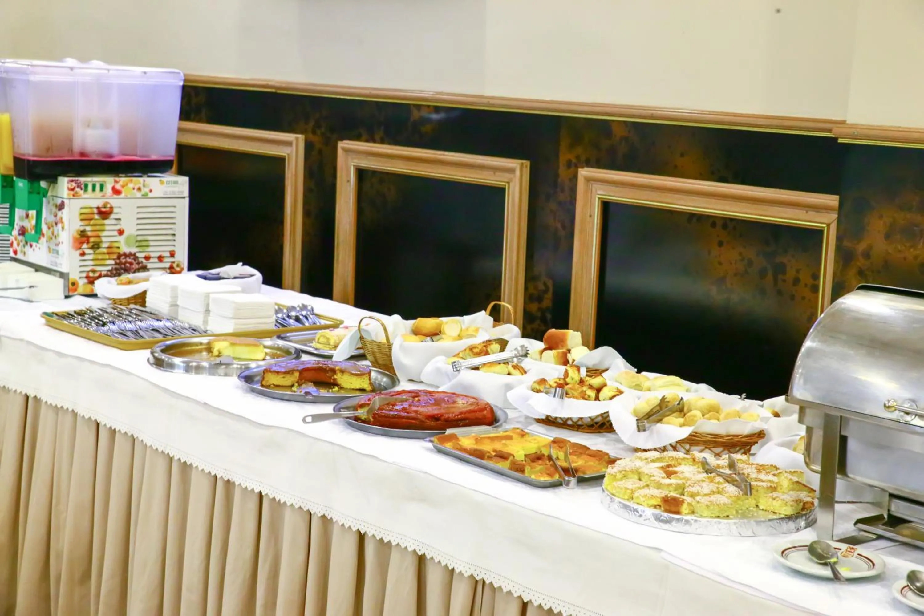 Food in Prince Hotel