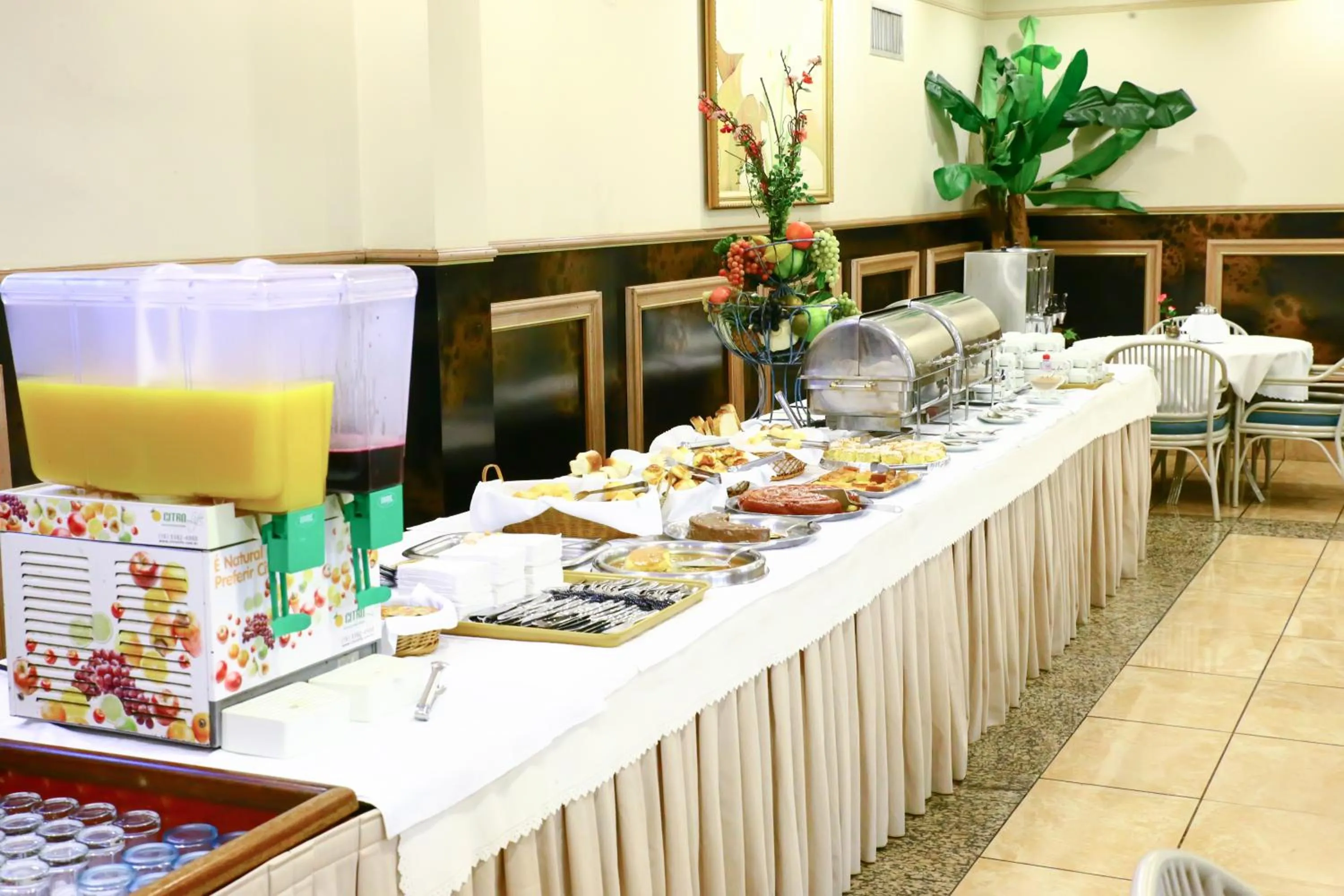 Food in Prince Hotel