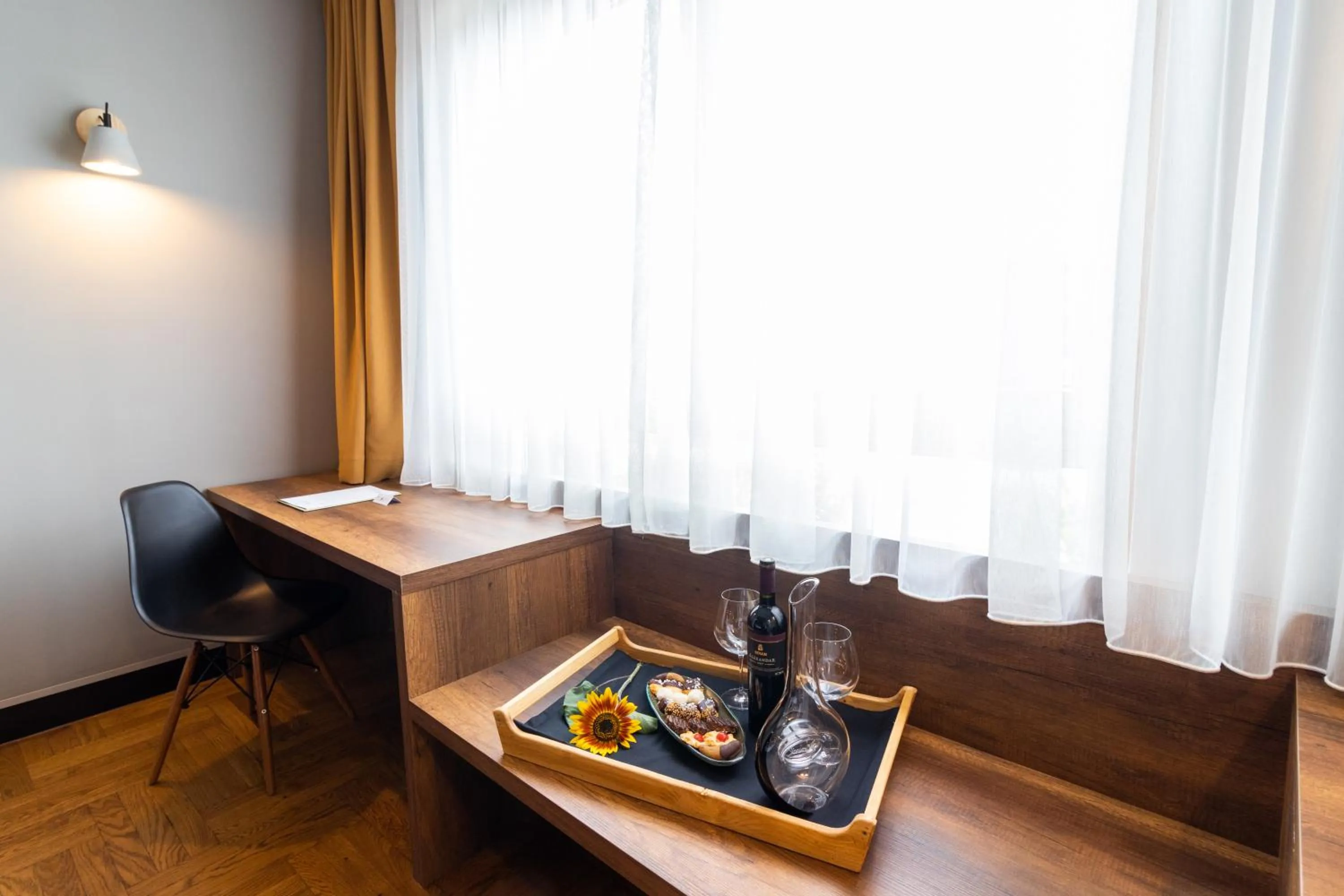 Food and drinks in Next Door Park