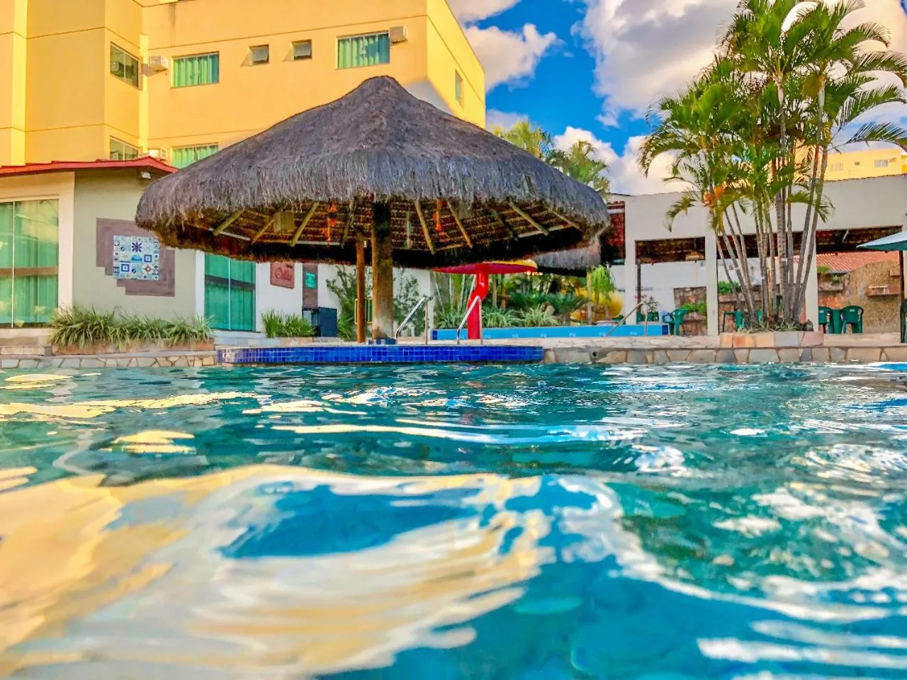 Swimming pool in Rio das Pedras Thermas Hotel