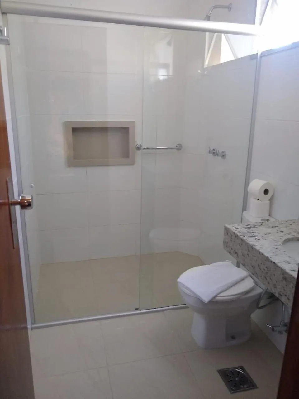 Bathroom in Rio das Pedras Thermas Hotel