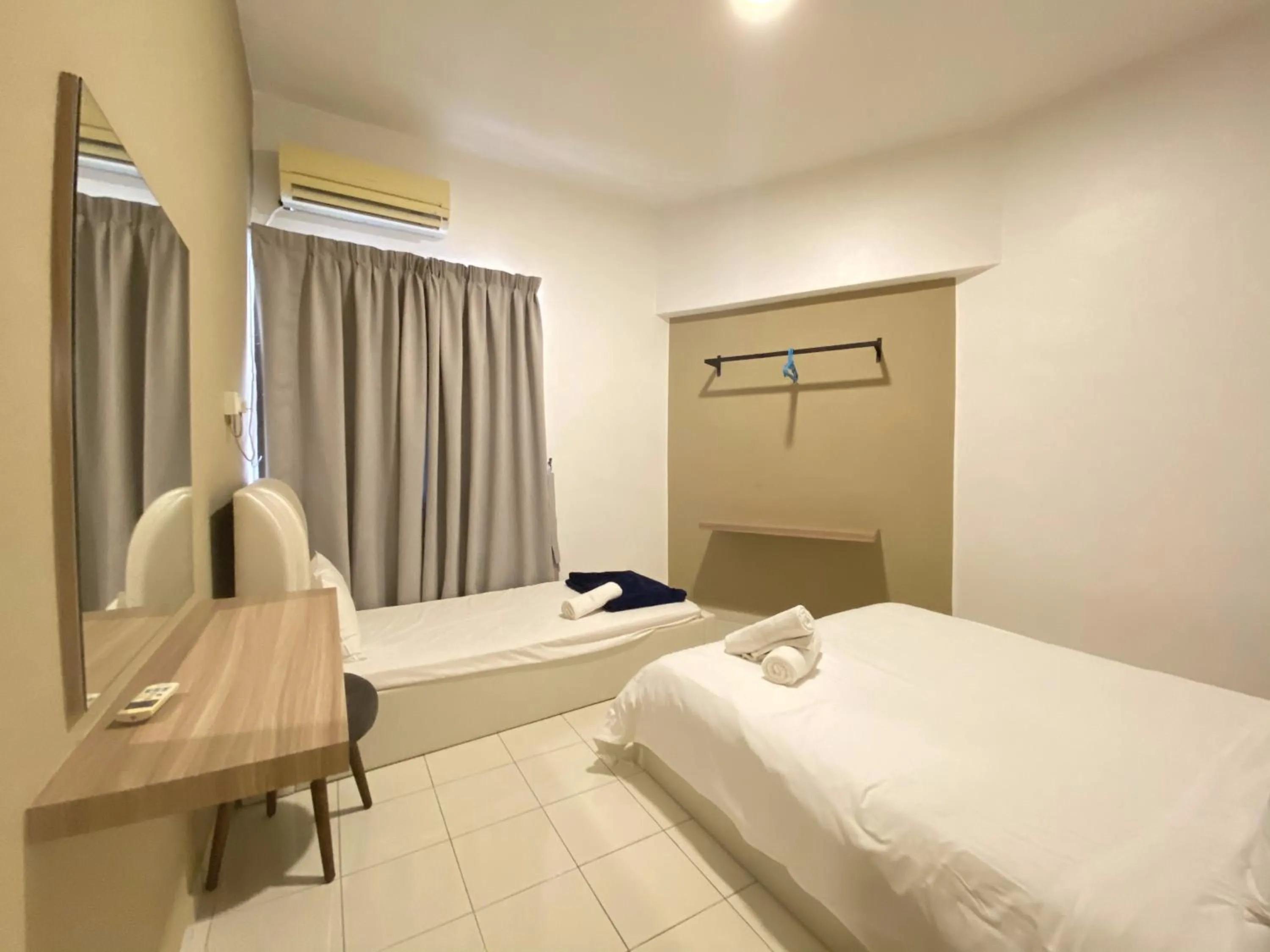 Photo of the whole room, Bed in Arcadia Penang by Plush